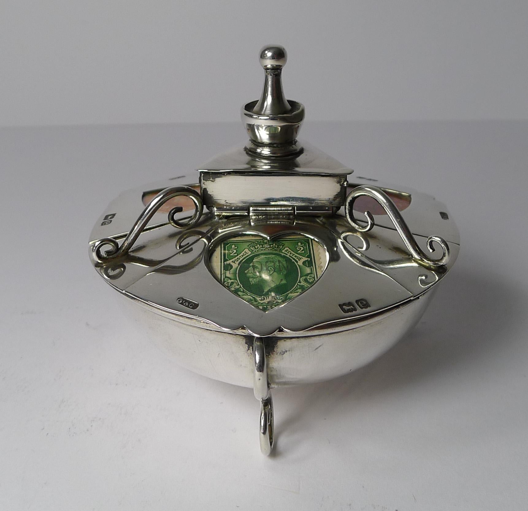 Début du 20ème siècle Rare boîte de timbre-poste anglaise ancienne en argent sterling par Grey & Co. en vente