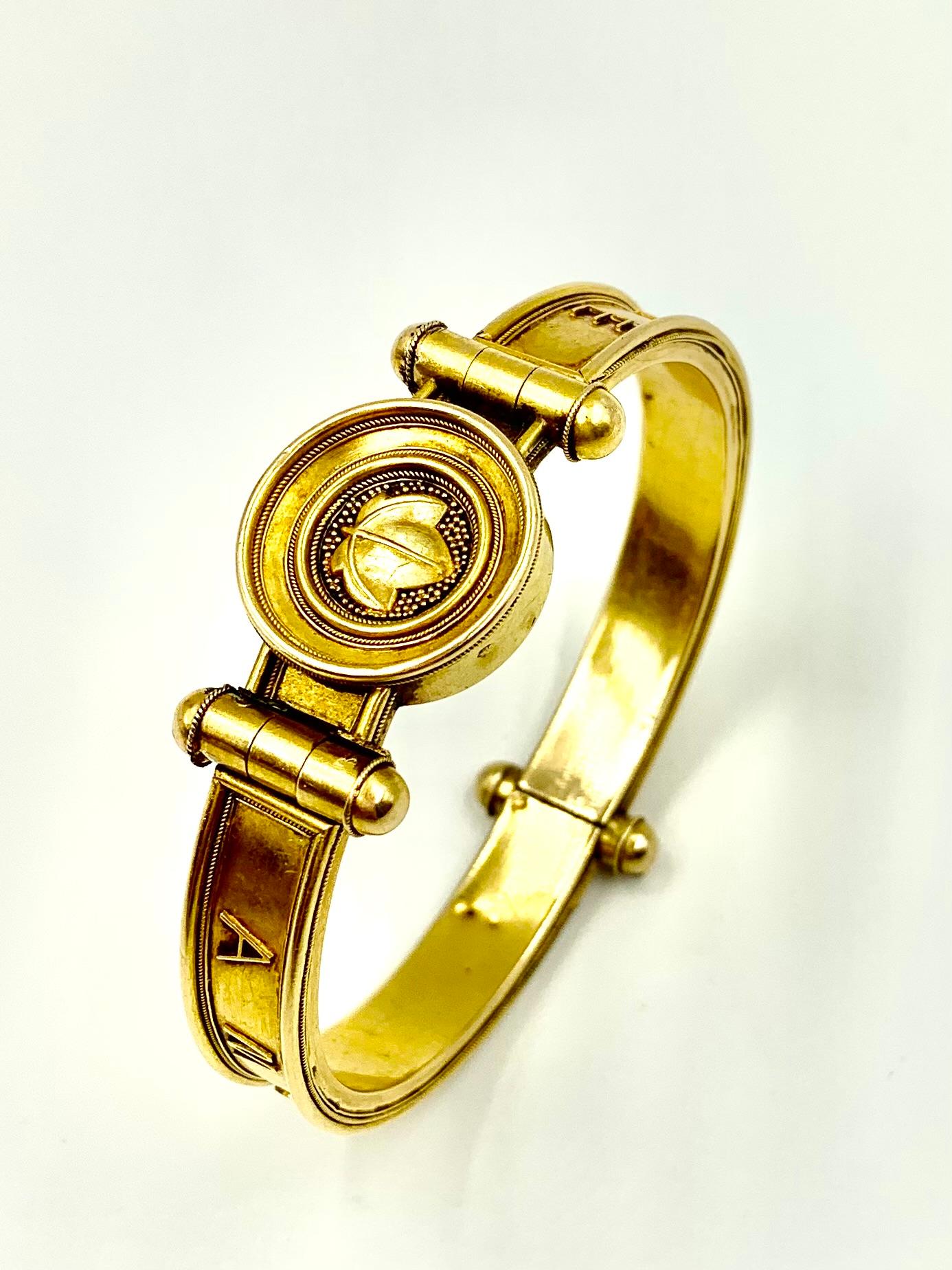 Rare Antique Etruscan Revival 18K Gold Love Locket Bracelet, Vatican Workshops 2