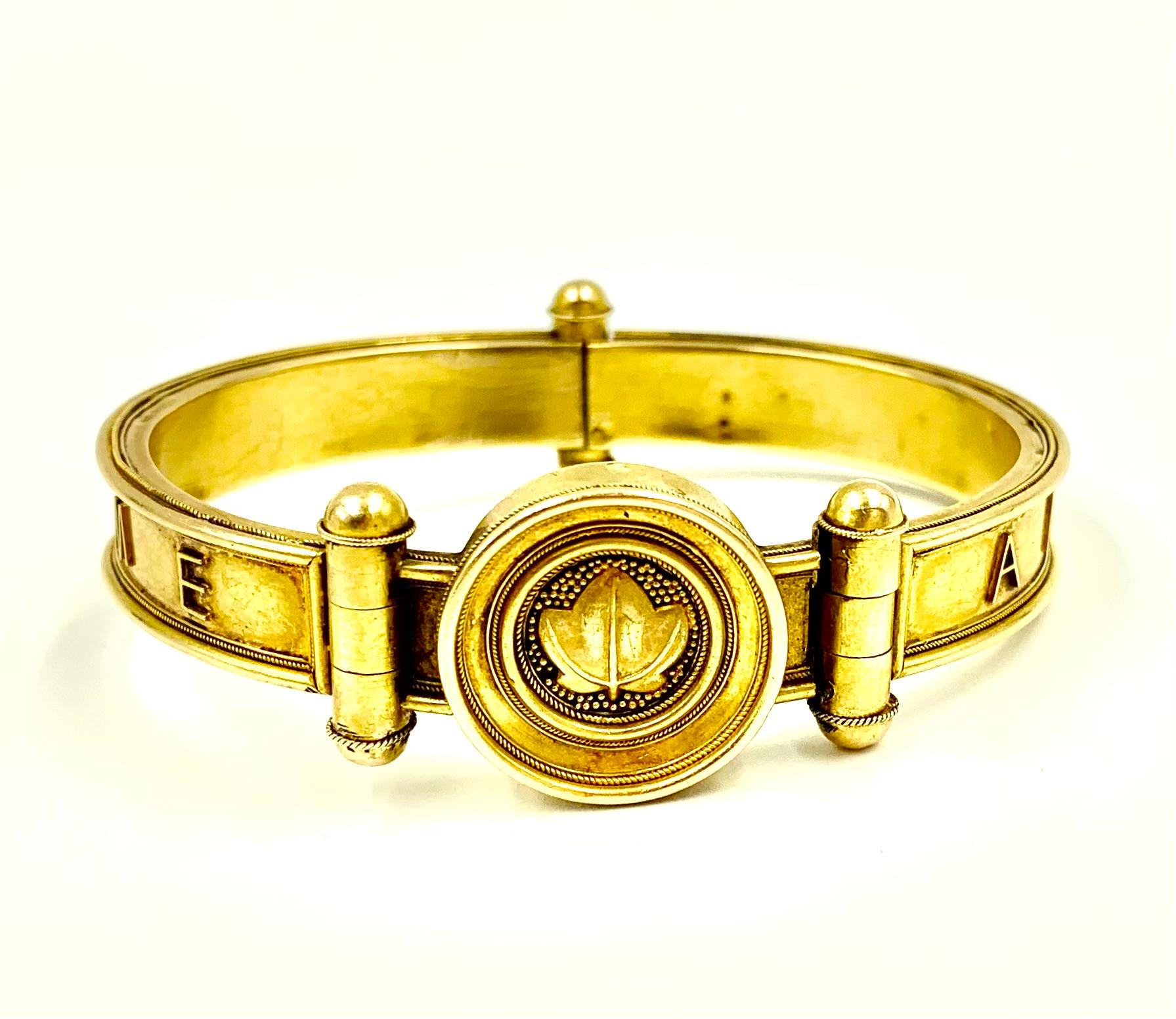 Rare Antique Etruscan Revival 18K Gold Love Locket Bracelet, Vatican Workshops 4