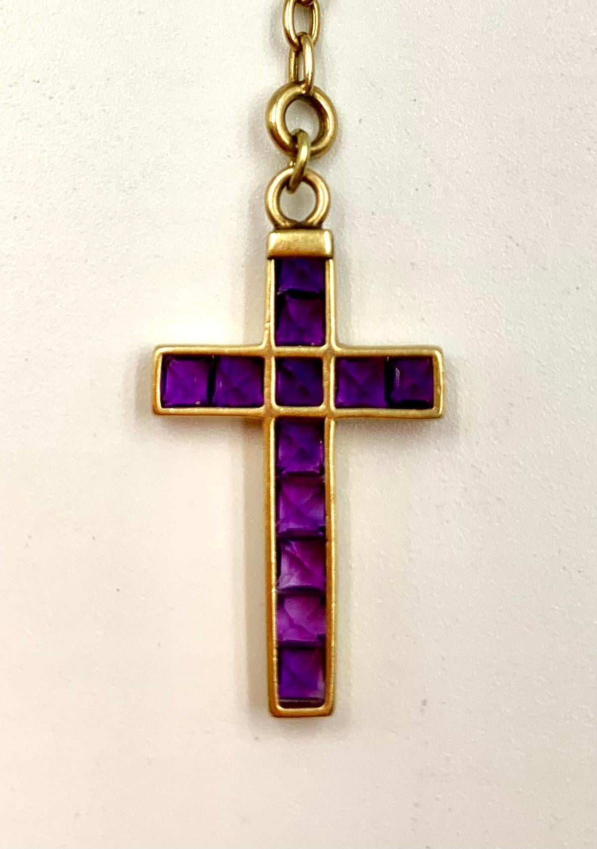 Raro Rosario Antiguo de Oro Amarillo de 14K con Amatista Facetada Cruz de Amatista en Canales en venta 5