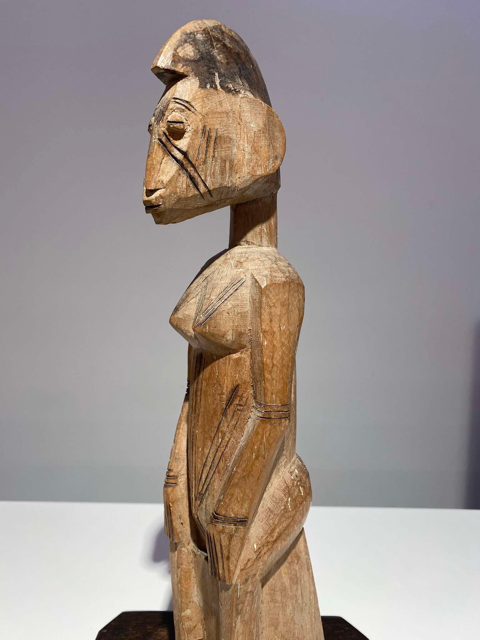 XX secolo Rara statua antica di Kurumba femminile Marka Malinke Mali Burkina Faso  Arte africana in vendita