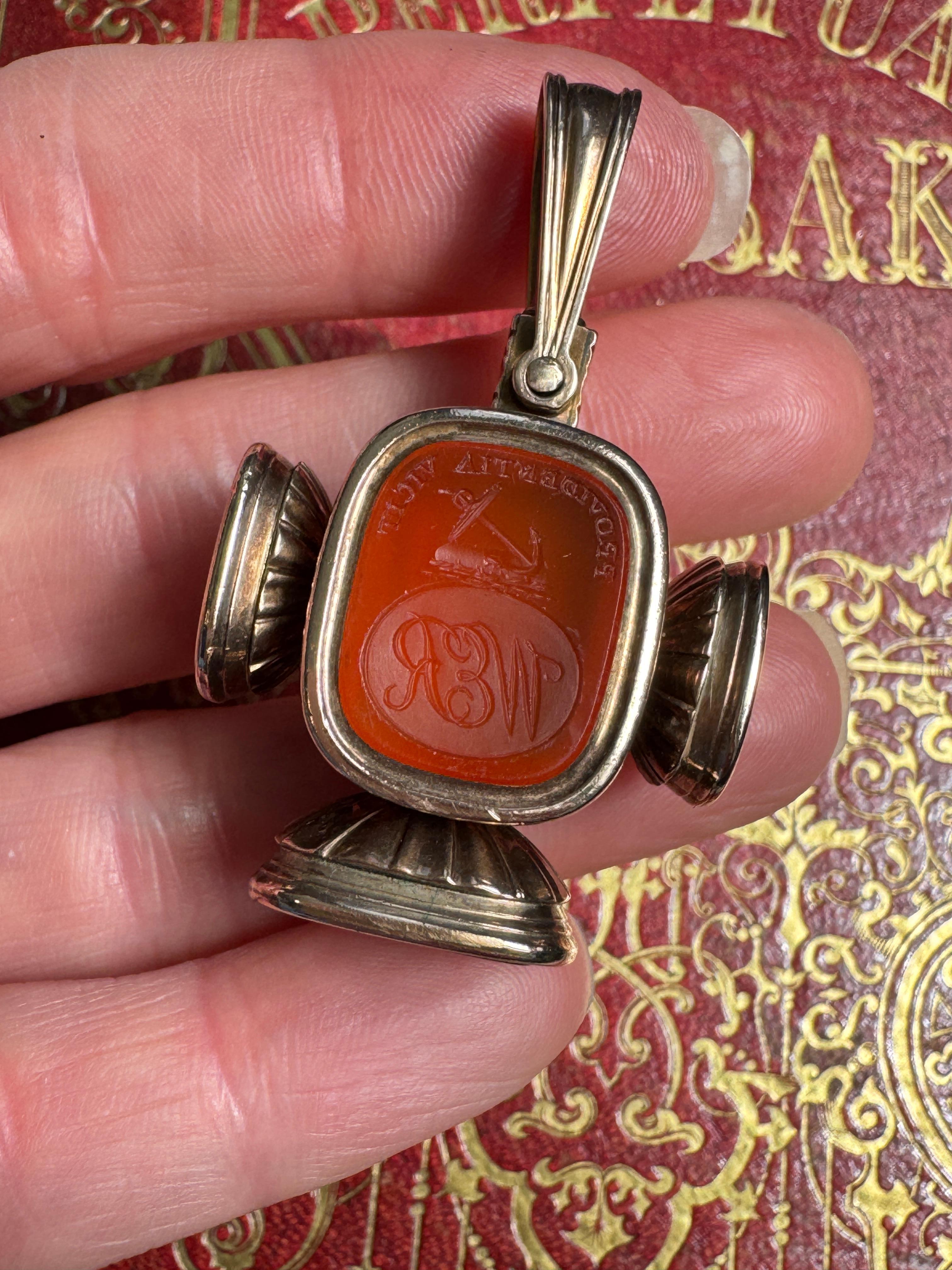 Rare pendentif en intaille à cinq faces pour montre de poche et porte-clés en vente 1
