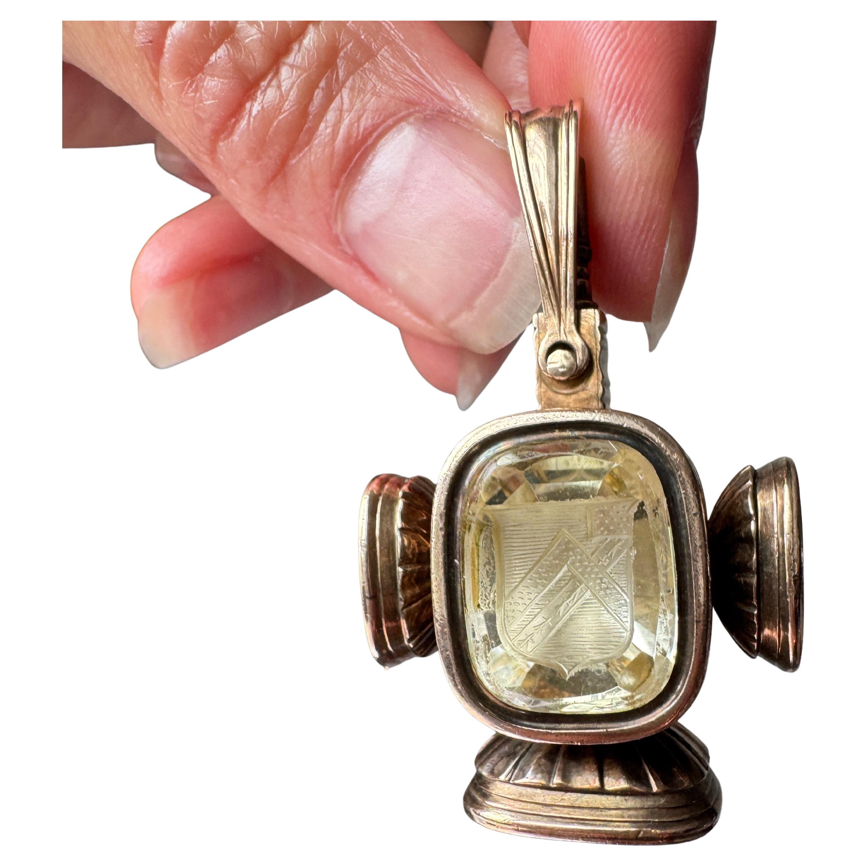 Rare pendentif en intaille à cinq faces pour montre de poche et porte-clés en vente
