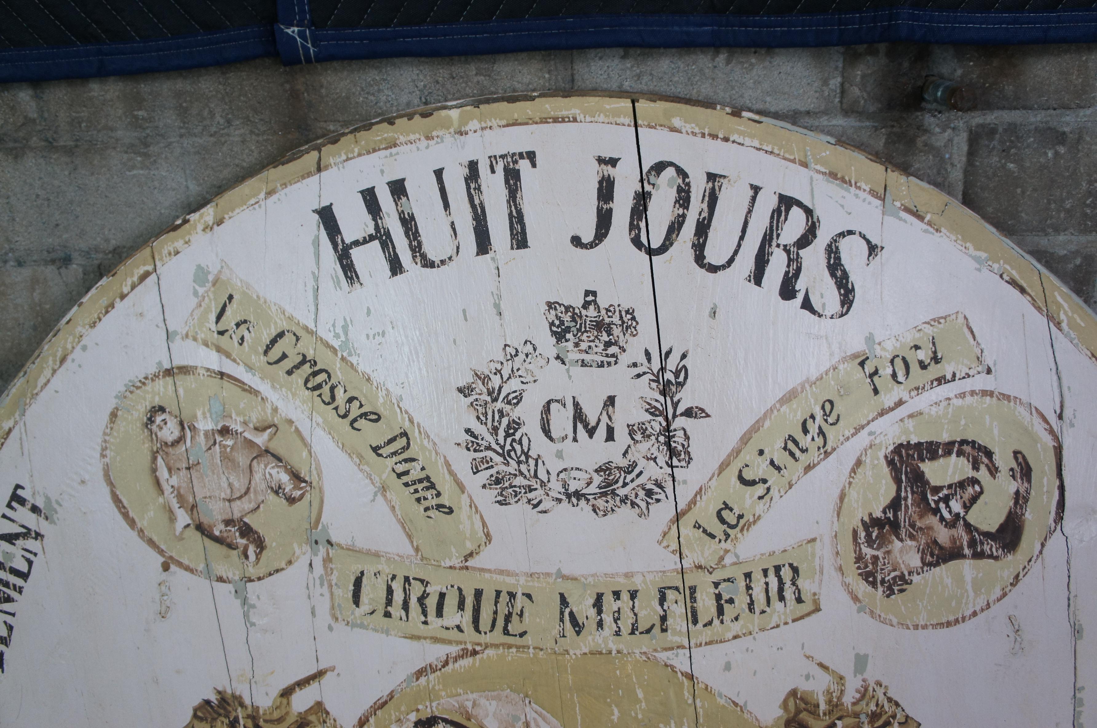 Rare Antique French Circus Advertisement Painted Oak Medallion Sign Artwork In Good Condition For Sale In Dayton, OH