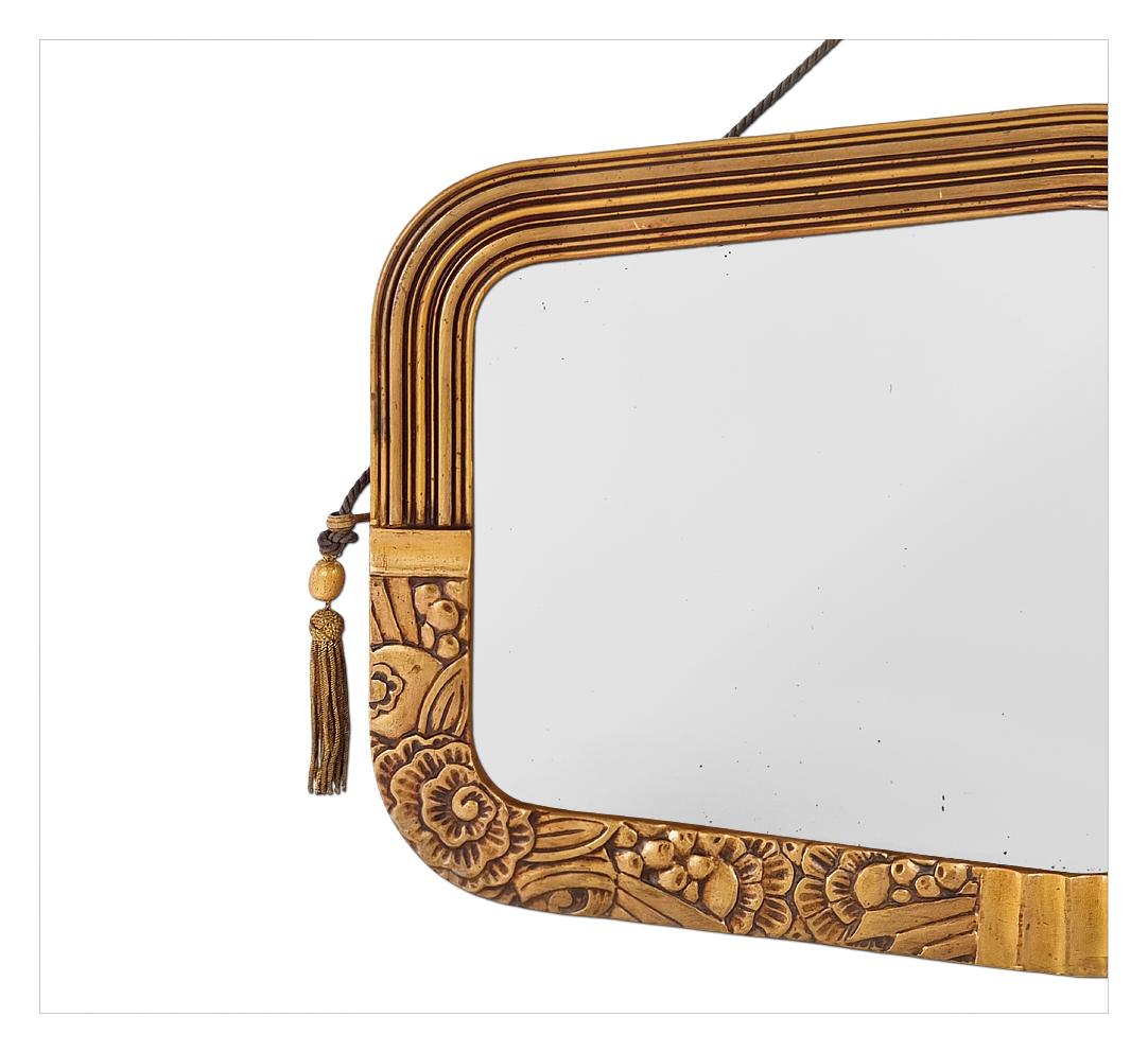 Rare Antique French Wall Mirror From The Art Deco Period In Giltwood, Dated 1935 In Good Condition For Sale In Paris, FR