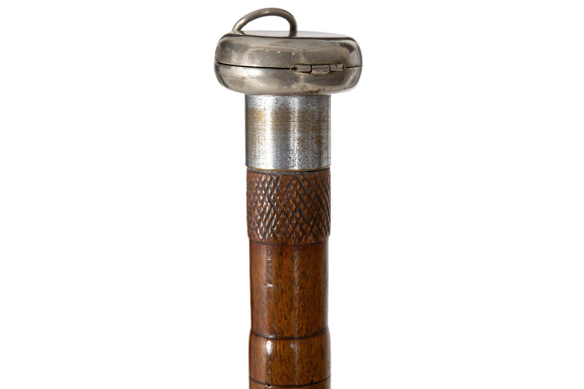 Seltene antike Gadget Cane verdeckte Öllampe-Laterne für Spaziergänger, Walking Stick (19. Jahrhundert) im Angebot