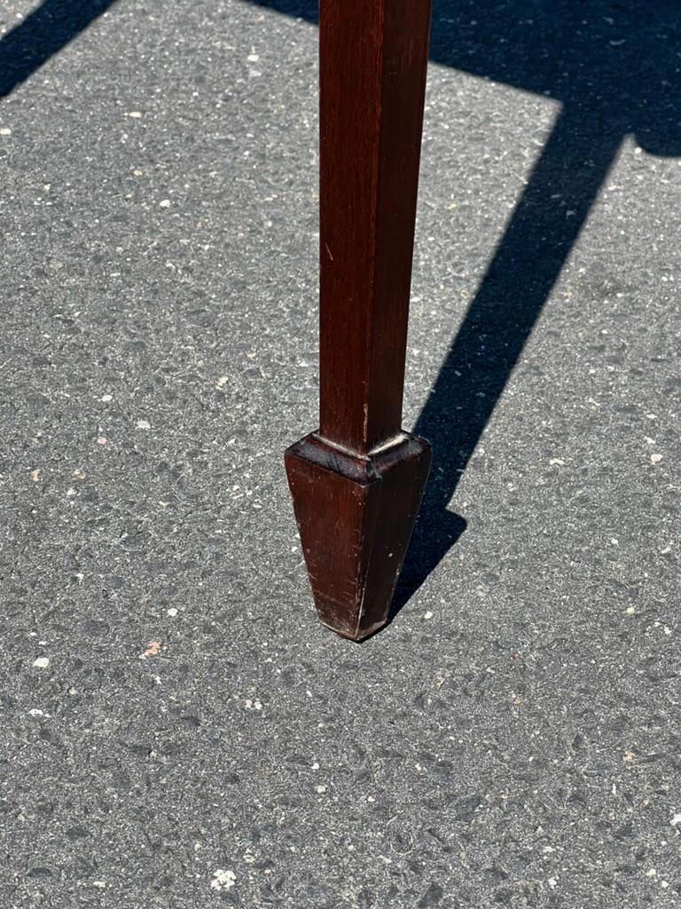 Rare Antique George III Mahogany Drop Leaf Table with Spade Feet For Sale 3