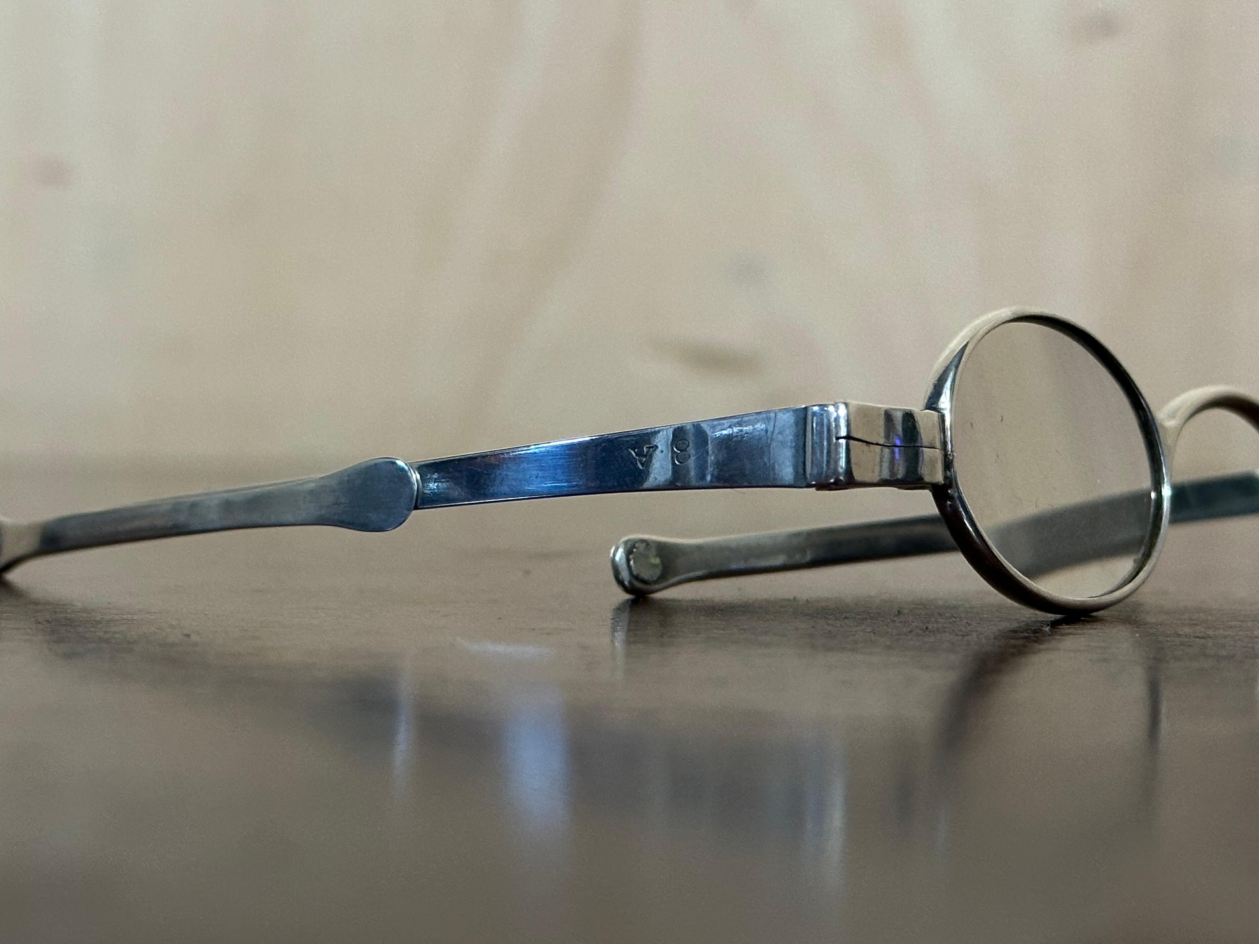 RARE ANTiQUE GEORGE III SHAGREEN GLASSES SPECTACLES CASE AND FOLDING GLASSES In Good Condition For Sale In West Sussex, Pulborough