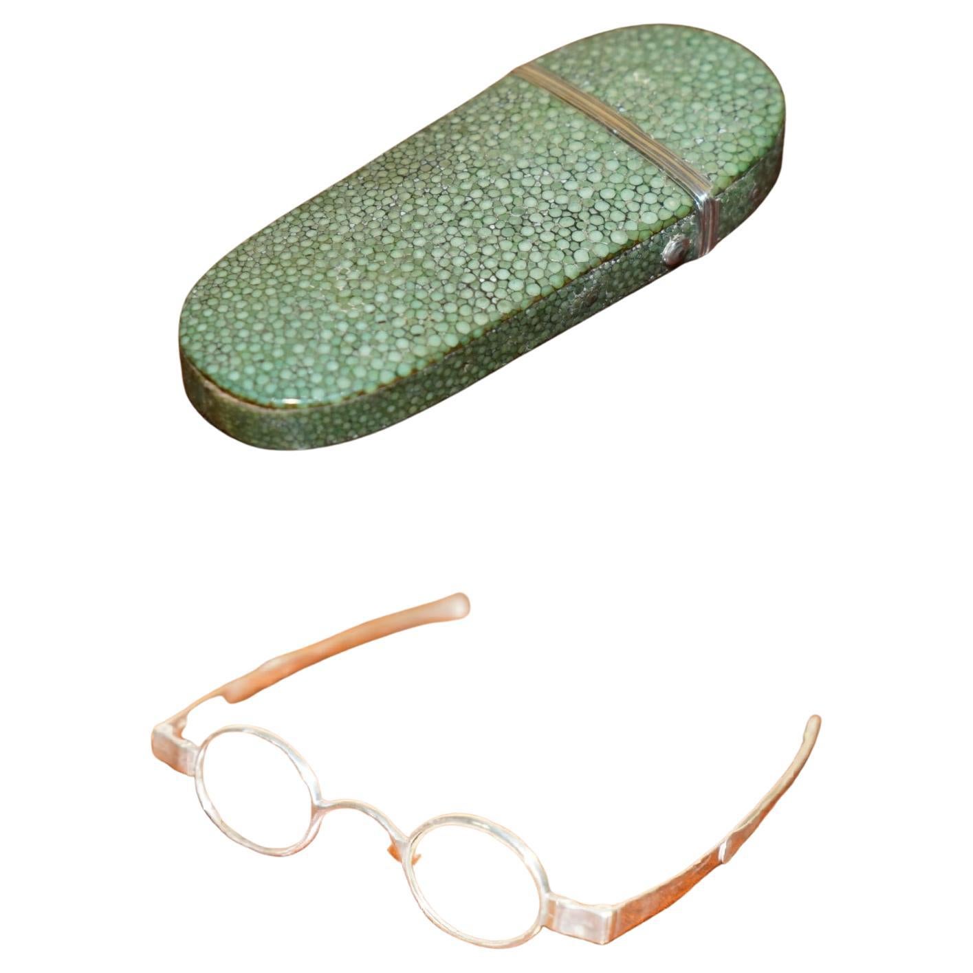 RARE ANTiQUE GEORGE III SHAGREEN GLASSES SPECTACLES CASE AND FOLDING GLASSES For Sale