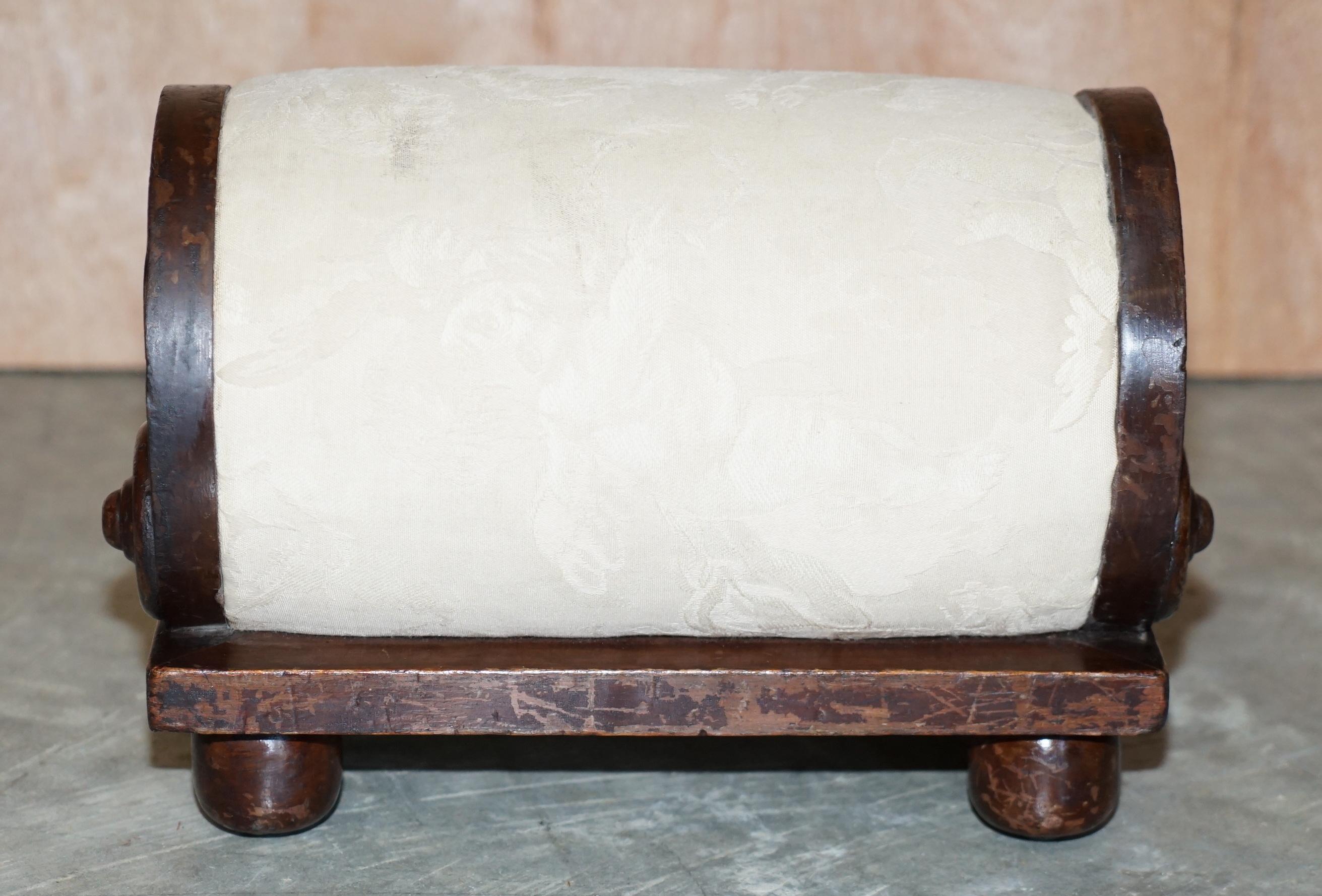 Rare Antique Georgian circa 1800 Footstool with Angel Cherub Upholstery Fabric For Sale 5