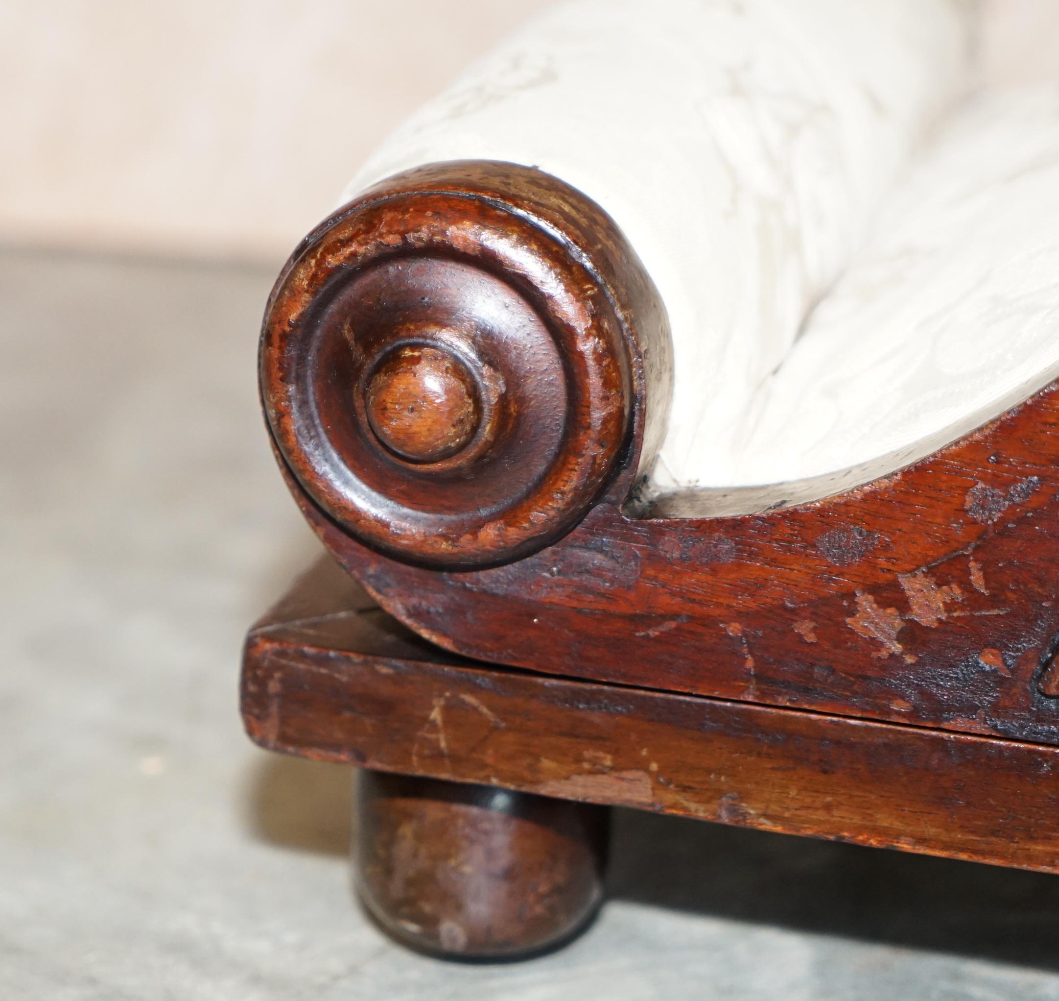 Rare Antique Georgian circa 1800 Footstool with Angel Cherub Upholstery Fabric For Sale 10