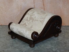 Raro sgabello antico georgiano del 1800 circa con tessuto di rivestimento a cherubini angeli