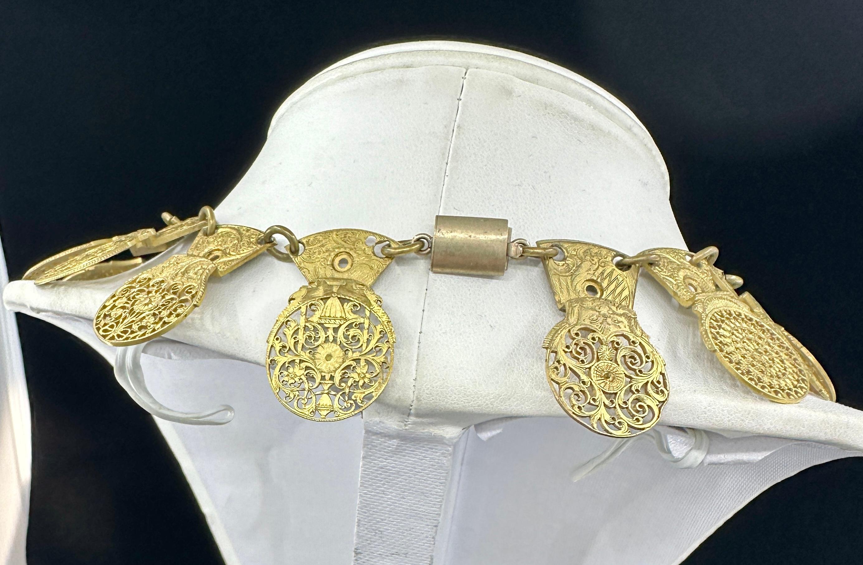 RARE ANTIQUE COLLIER ET BRACELET DE COQUE D'HORLOGE GEORGIQUE EN DORURE v1770 en vente 5