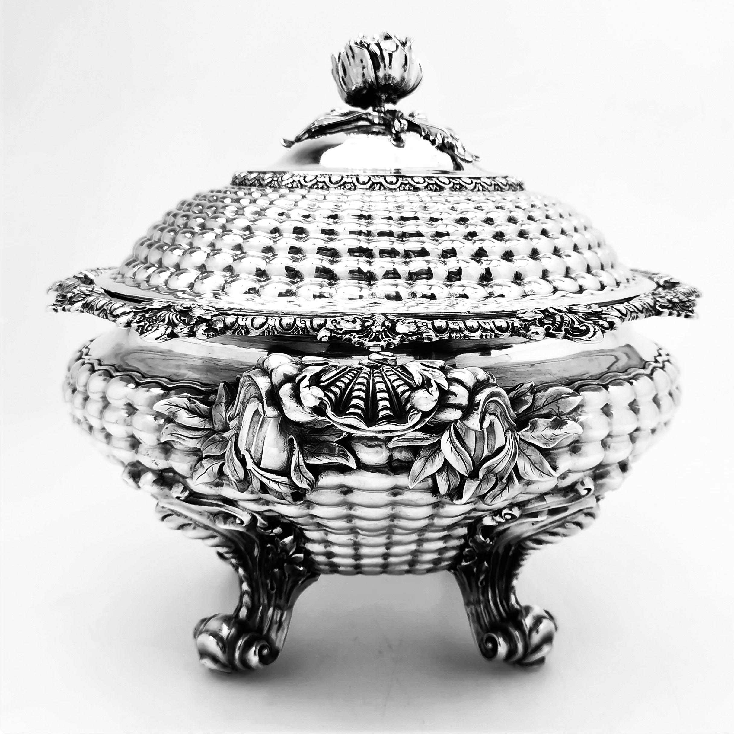 Rare Antique Georgian Sterling Silver Soup Tureen Quilted Pattern, 1827 In Good Condition In London, GB