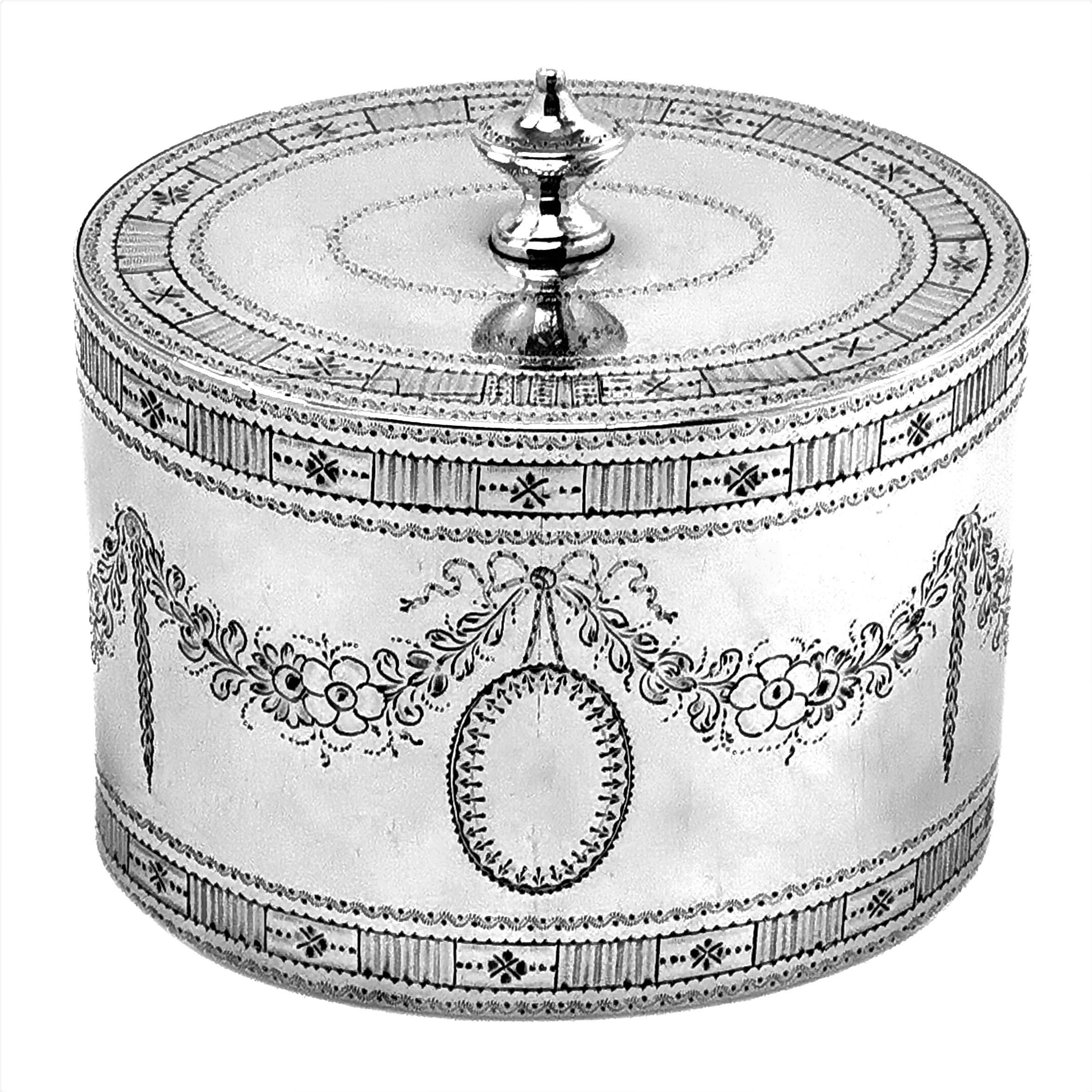 Rare Antique Georgian Sterling Silver Tea Caddy Box 1780 Two Compartment In Good Condition In London, GB