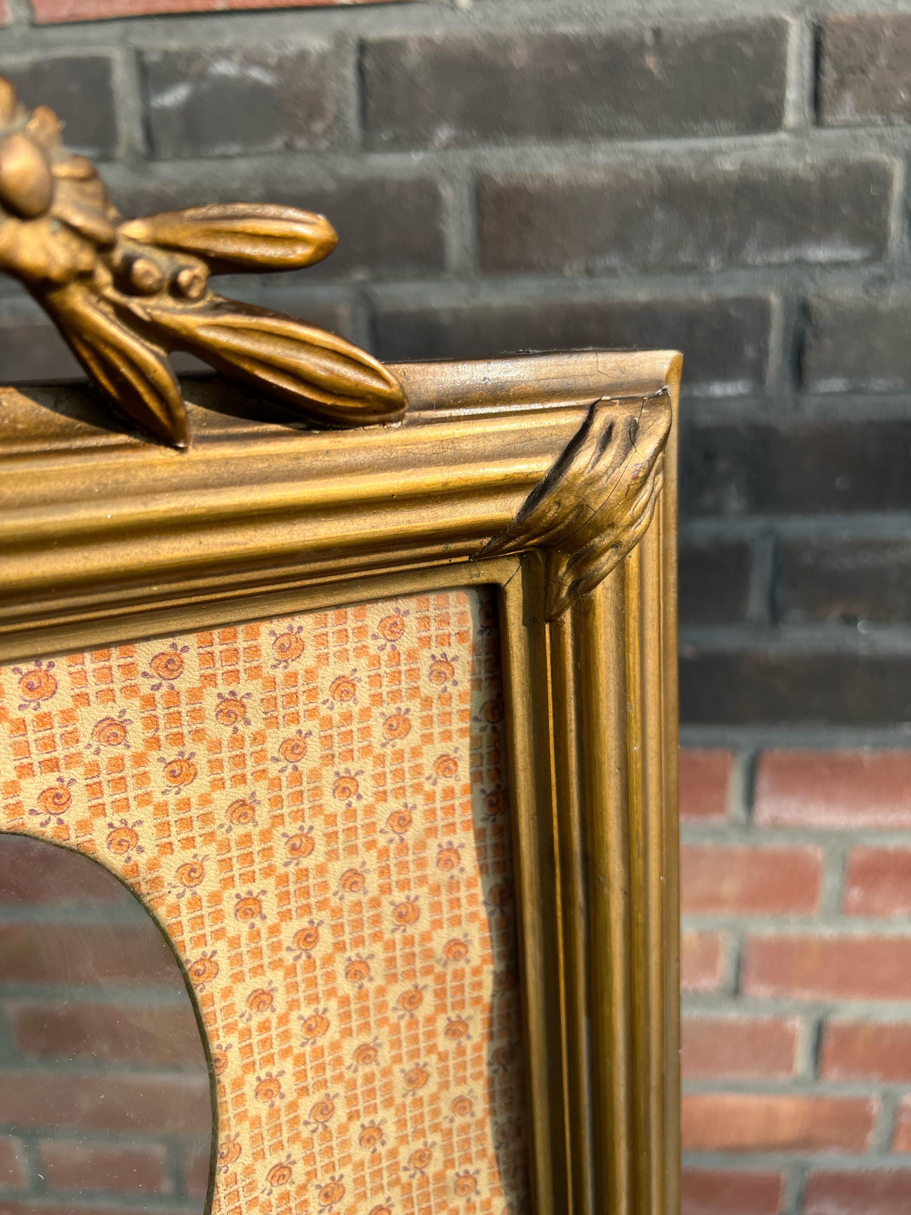 Seltene antike vergoldete Holz-Spiegel- oder Bilder-Stehlampe/Vitrinenständer, 1900er Jahre im Angebot 5