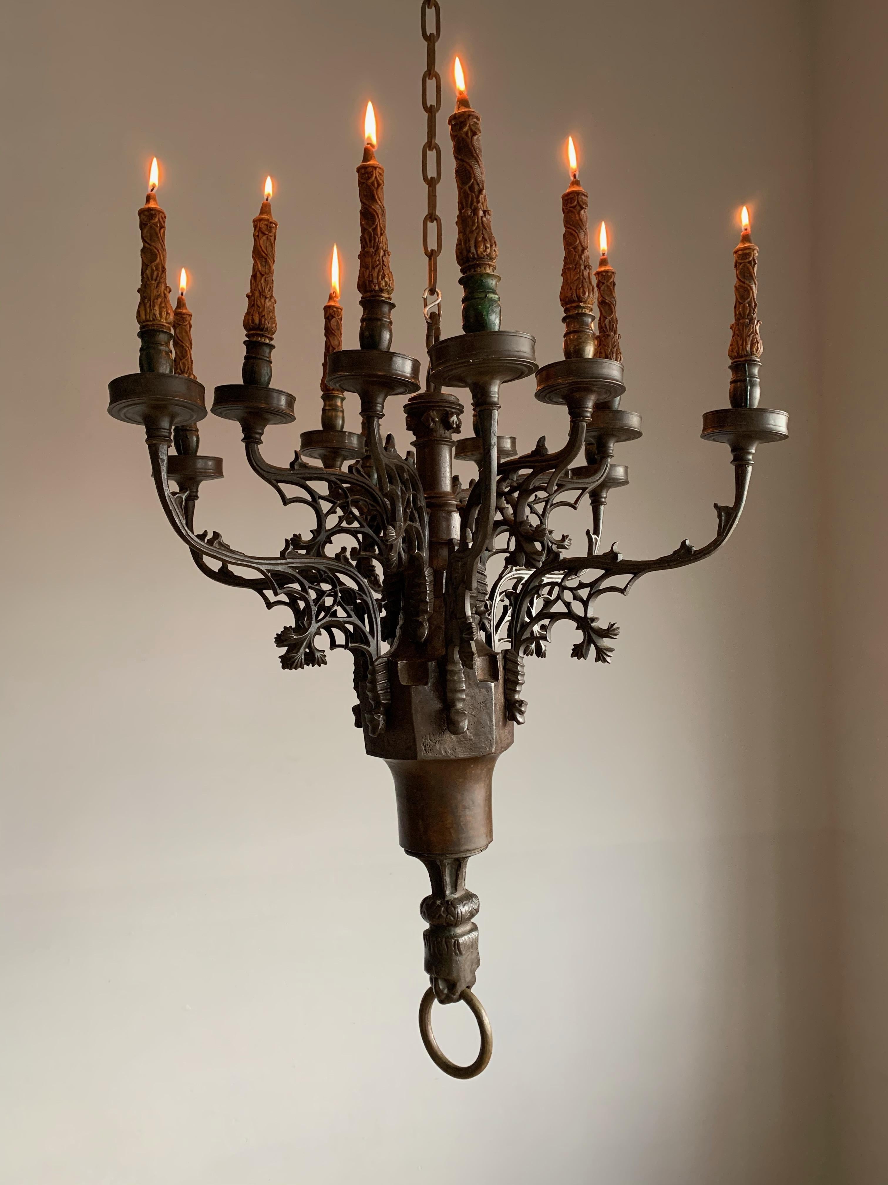 Rare Antique Gothic Revival Bronze 12 Candle Chandelier with Gargoyle Sculptures In Good Condition For Sale In Lisse, NL