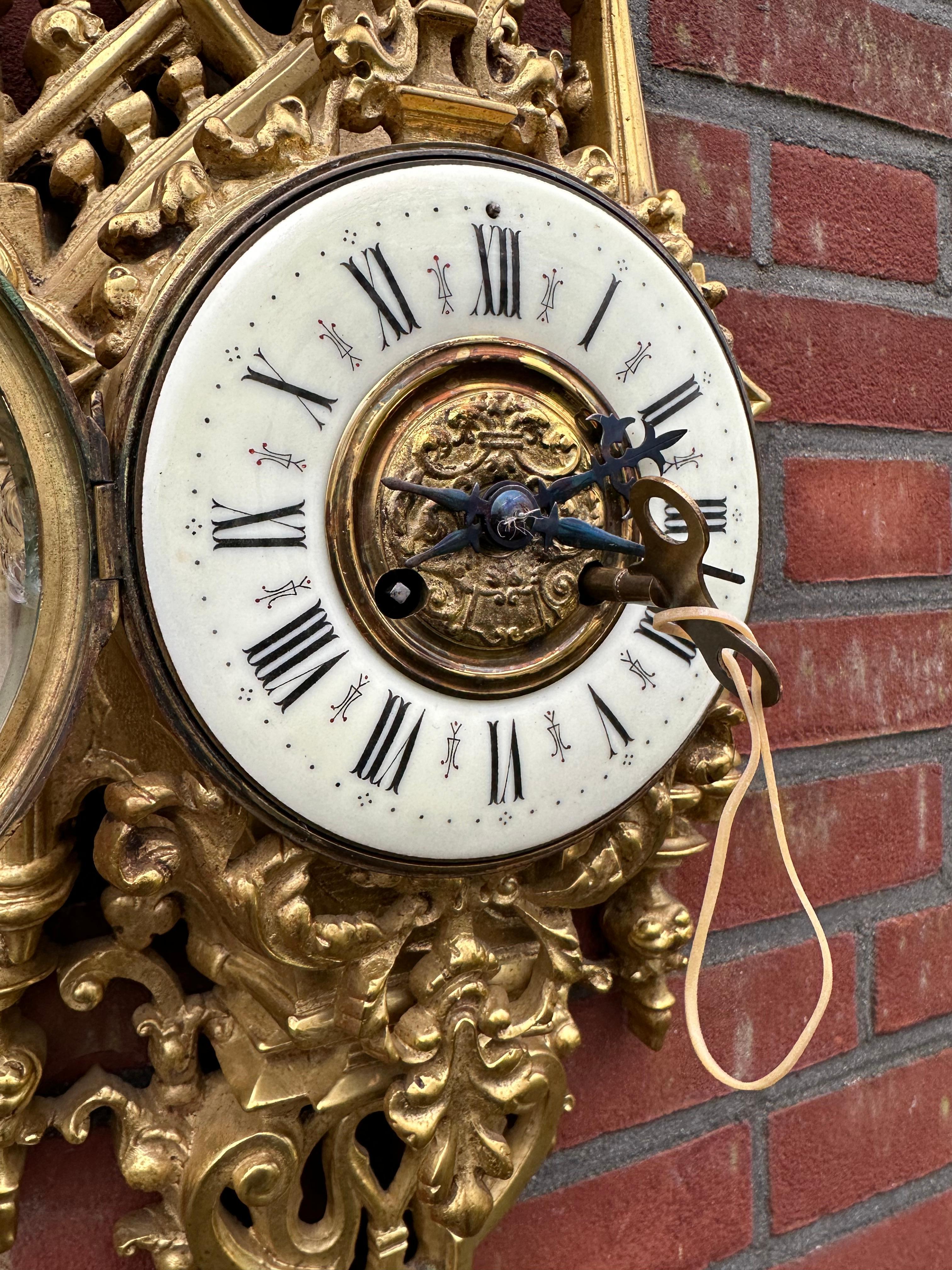 Rare Antique Revive Gothic Bronze Gilt Wall Cartel Clock with Griffin Sculpture en vente 2
