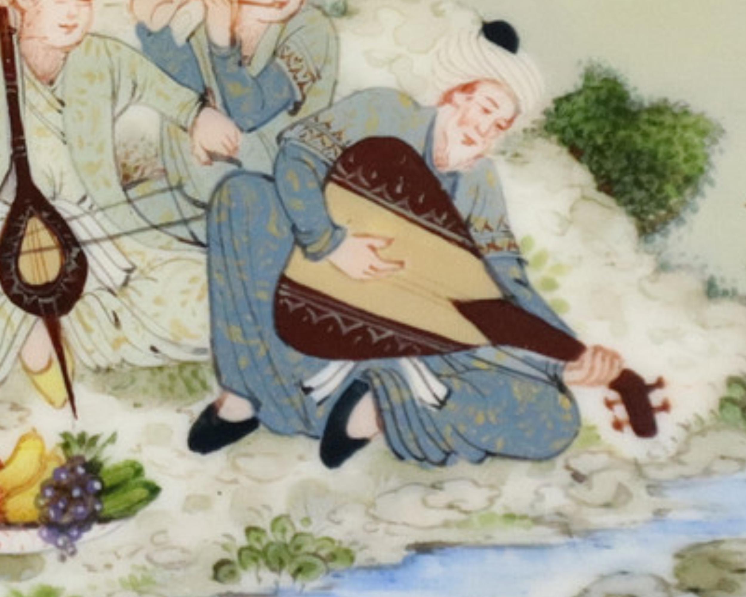 Raro oggetto antico dipinto a mano  Scatola in miniatura Multi Music Figure Jewlery Box Oro in vendita 2