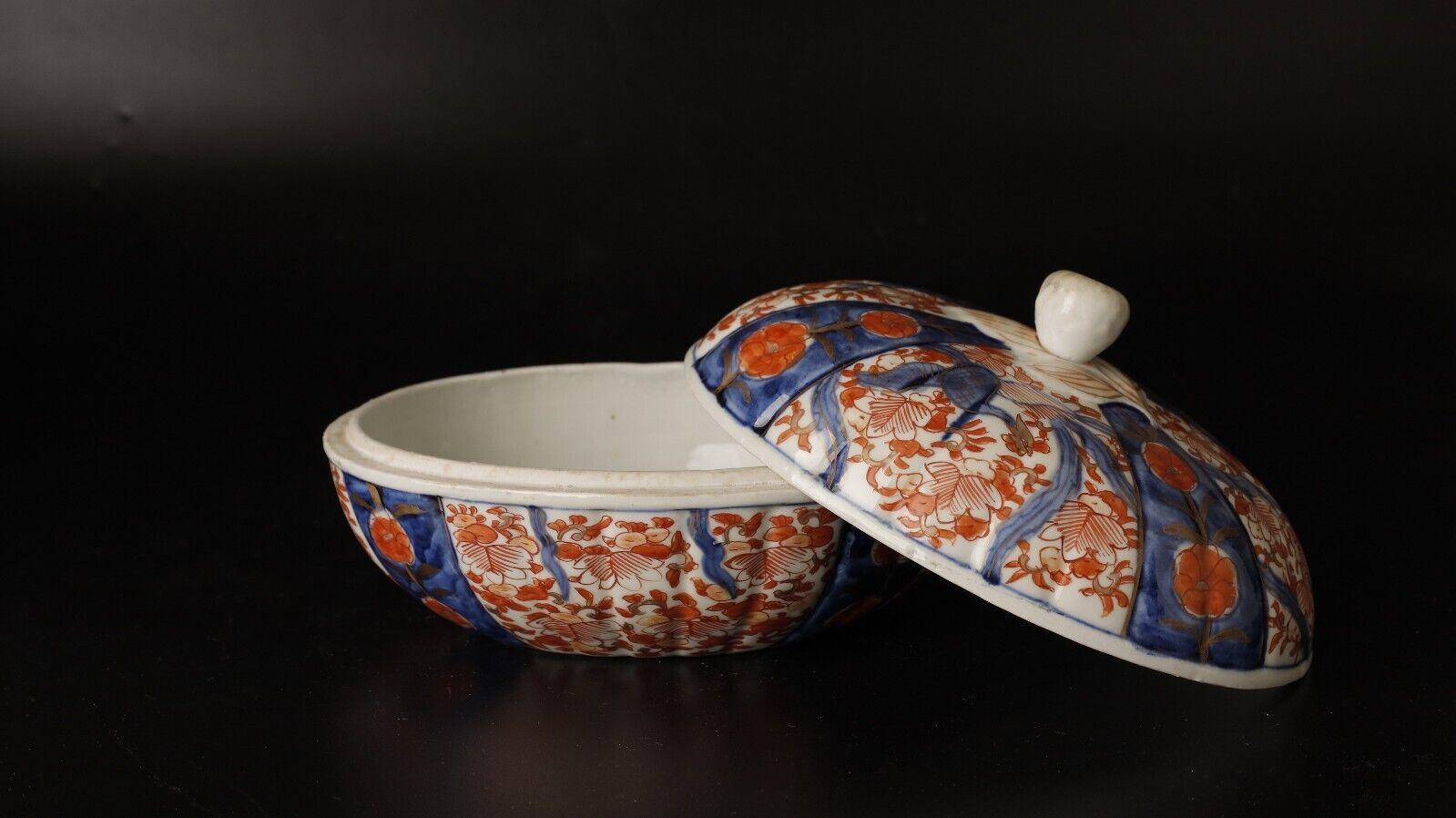 Rare Antique Imari Porcelain Covered Bowl. Edo Period For Sale 2