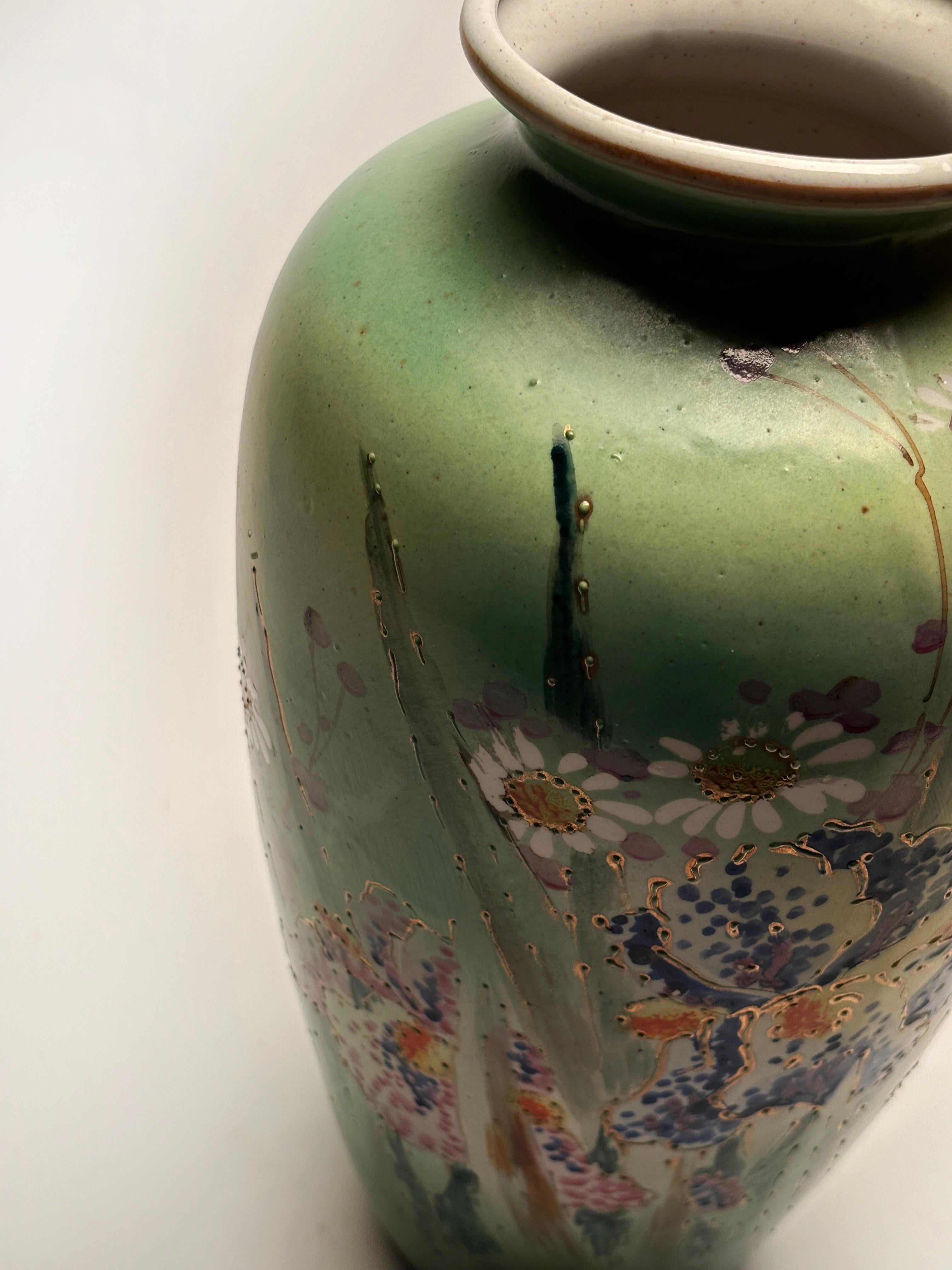 Raro vaso antico impressionista dipinto a mano e rifinito con decorazione Moriage in vendita 7