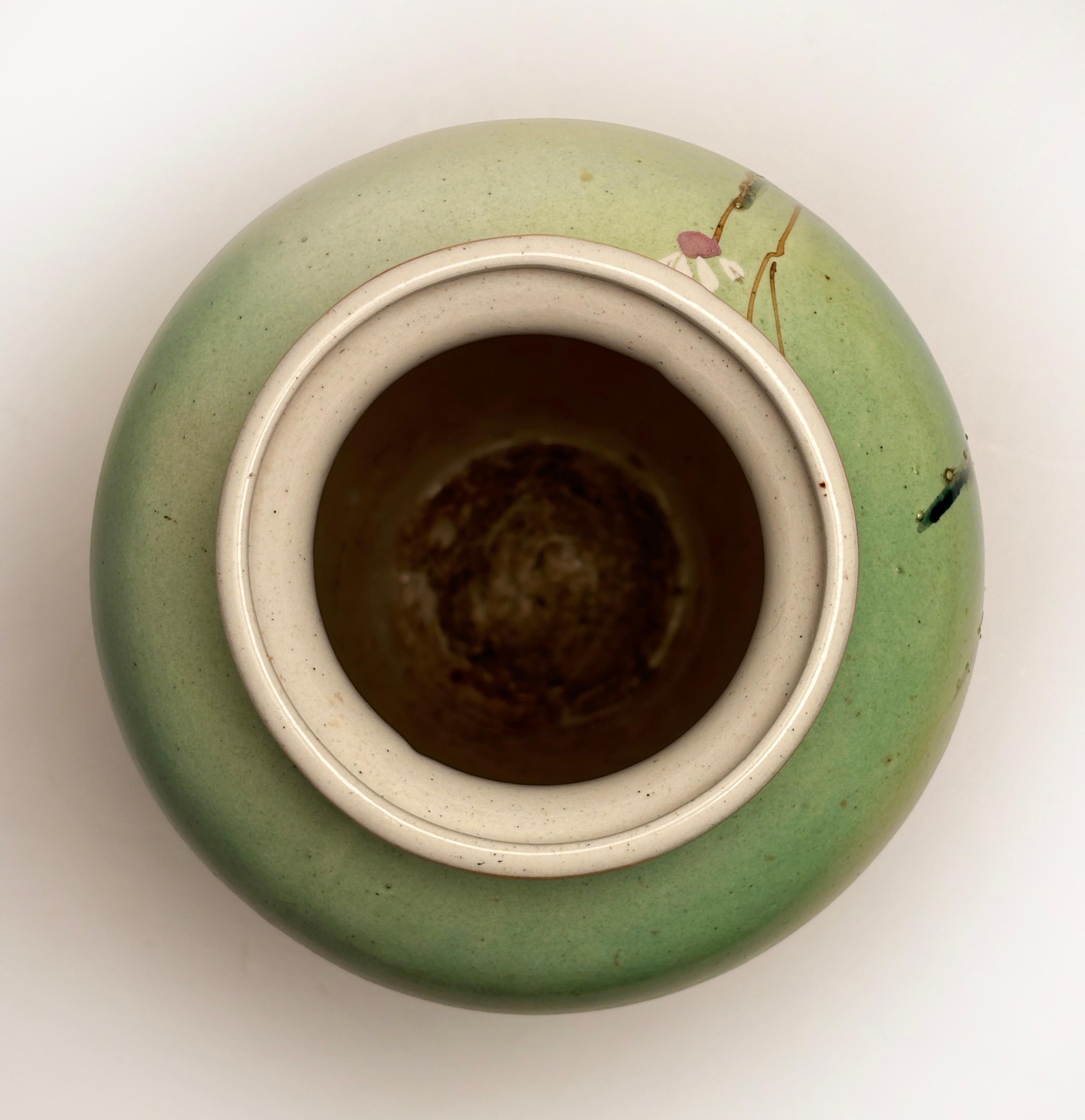 Raro vaso antico impressionista dipinto a mano e rifinito con decorazione Moriage in vendita 9