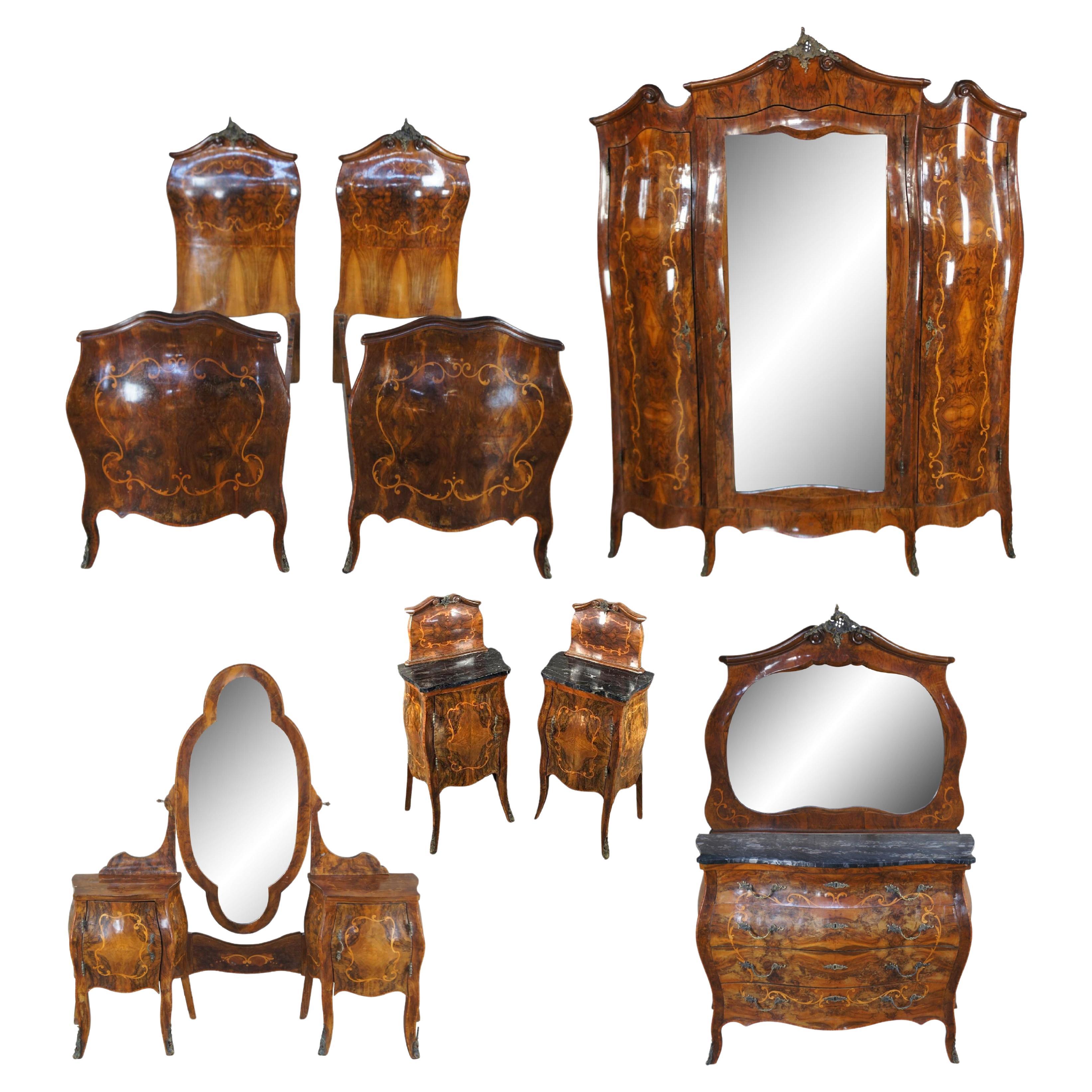 Raro juego de dormitorio antiguo italiano rococó con marquetería de burl de nogal circasiano