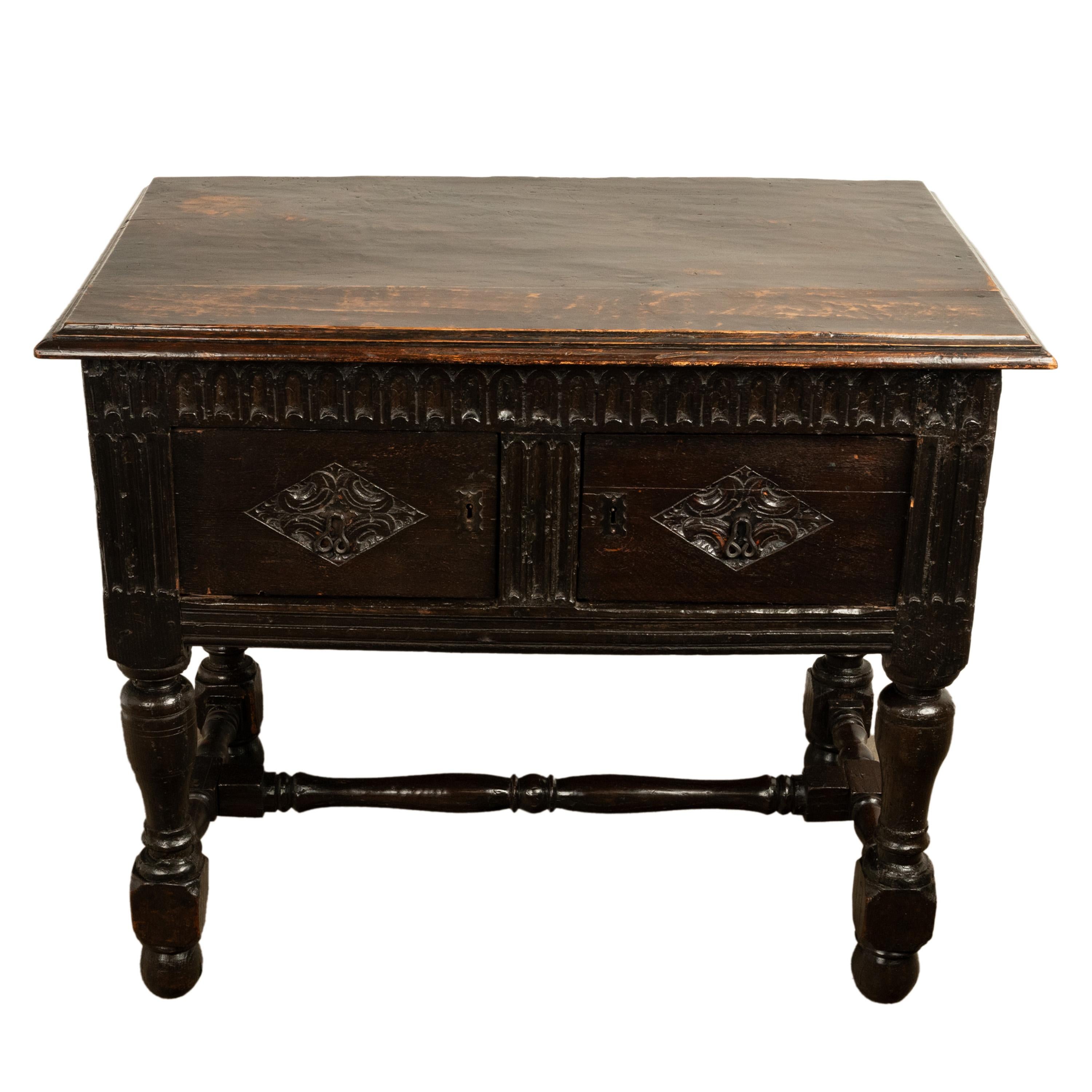 Seltene Antike James I Jacobean geschnitzt Eiche Beistelltisch Sideboard Cupboard 1620 (Eichenholz) im Angebot