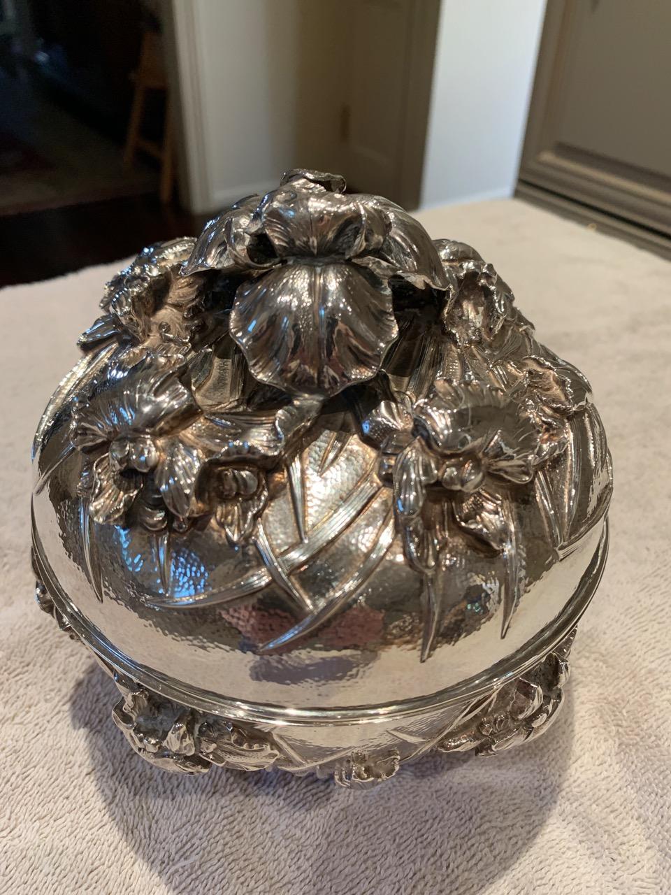 Argent Bol japonais ancien en argent massif de la période Meiji avec couvercle