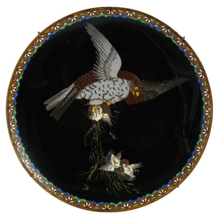Deux Grandes Assiettes Japonaises Meiji En Cloisonné (émail) - Pièces Rares Et Originales - Culture Japonaise