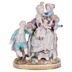 Rare groupe figuratif ancien de Meissen - « La bonne mère » - à restaurer