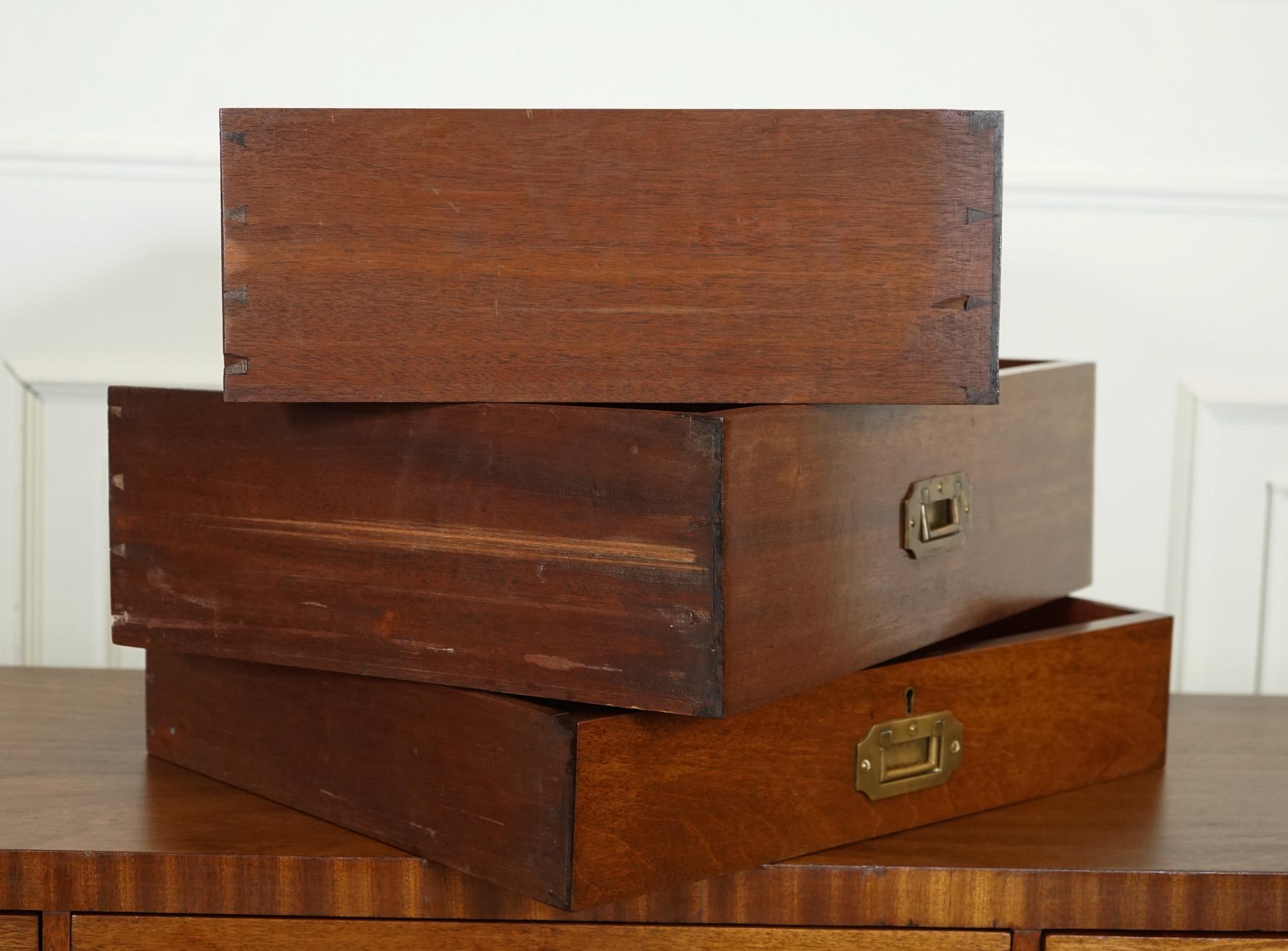 RARE ANTICHE CAMPAGNE MILITARI MERCHANTS COUNTER SiDEBOARD GRADUATED DRAWERS in vendita 3