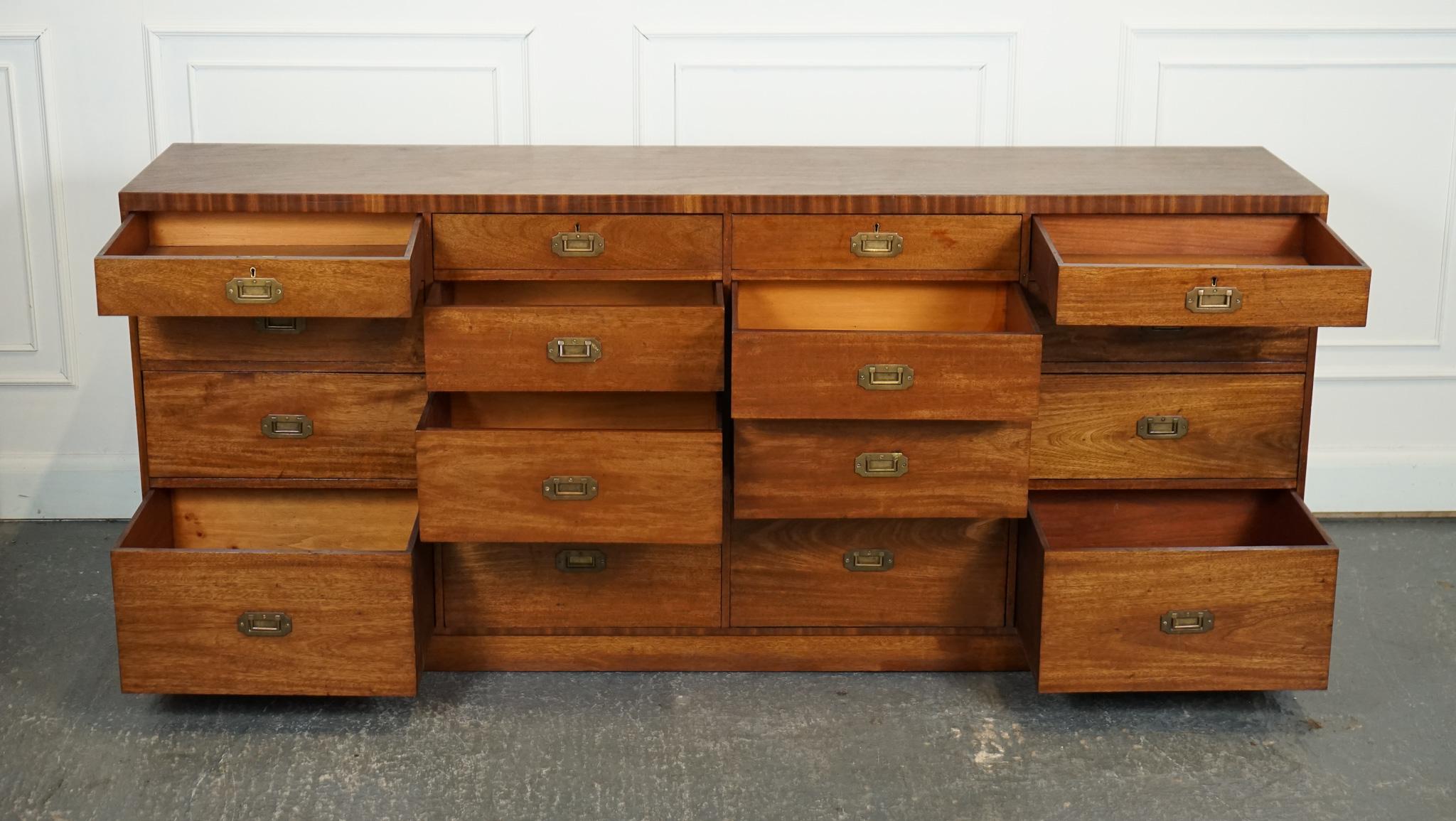 RARE ANTICHE CAMPAGNE MILITARI MERCHANTS COUNTER SiDEBOARD GRADUATED DRAWERS in vendita 2