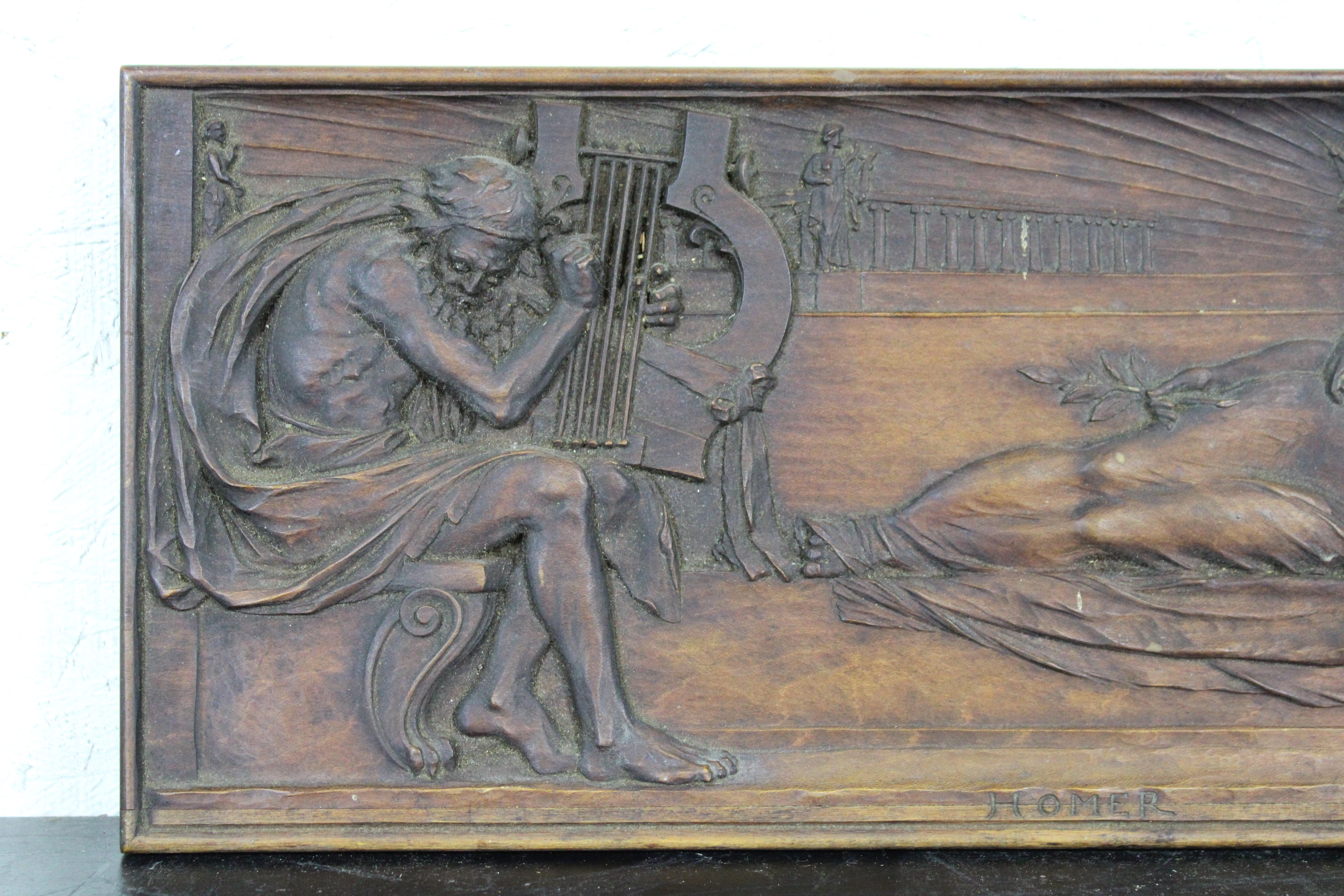 Seltene antike neoklassizistische geschnitzte Holz Bas Low Relief Homer Harry Bates Plakette (Handgeschnitzt) im Angebot