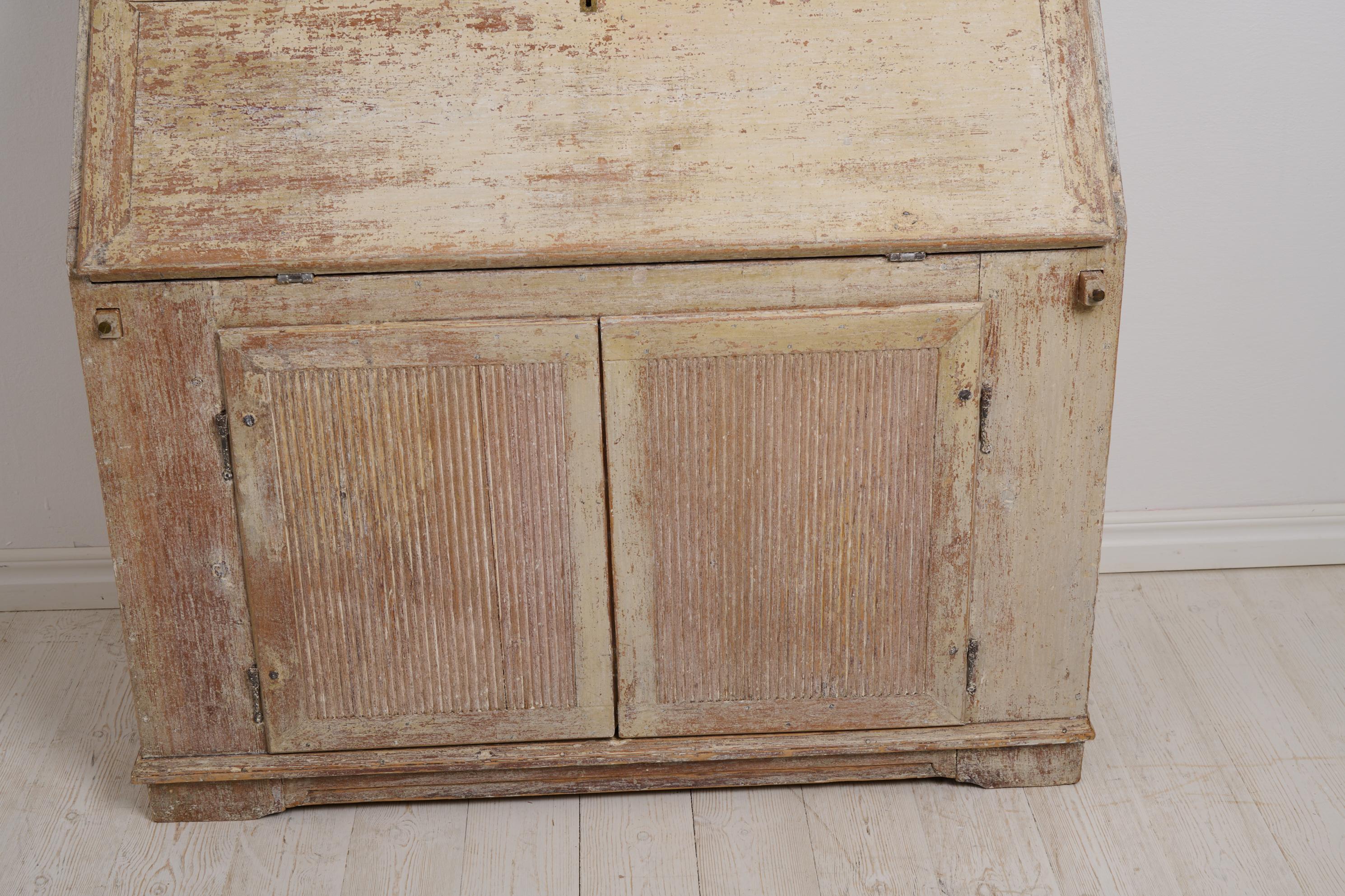 Rare Antique Northern Swedish Secretary Cabinet in Rococo with a Clock For Sale 4
