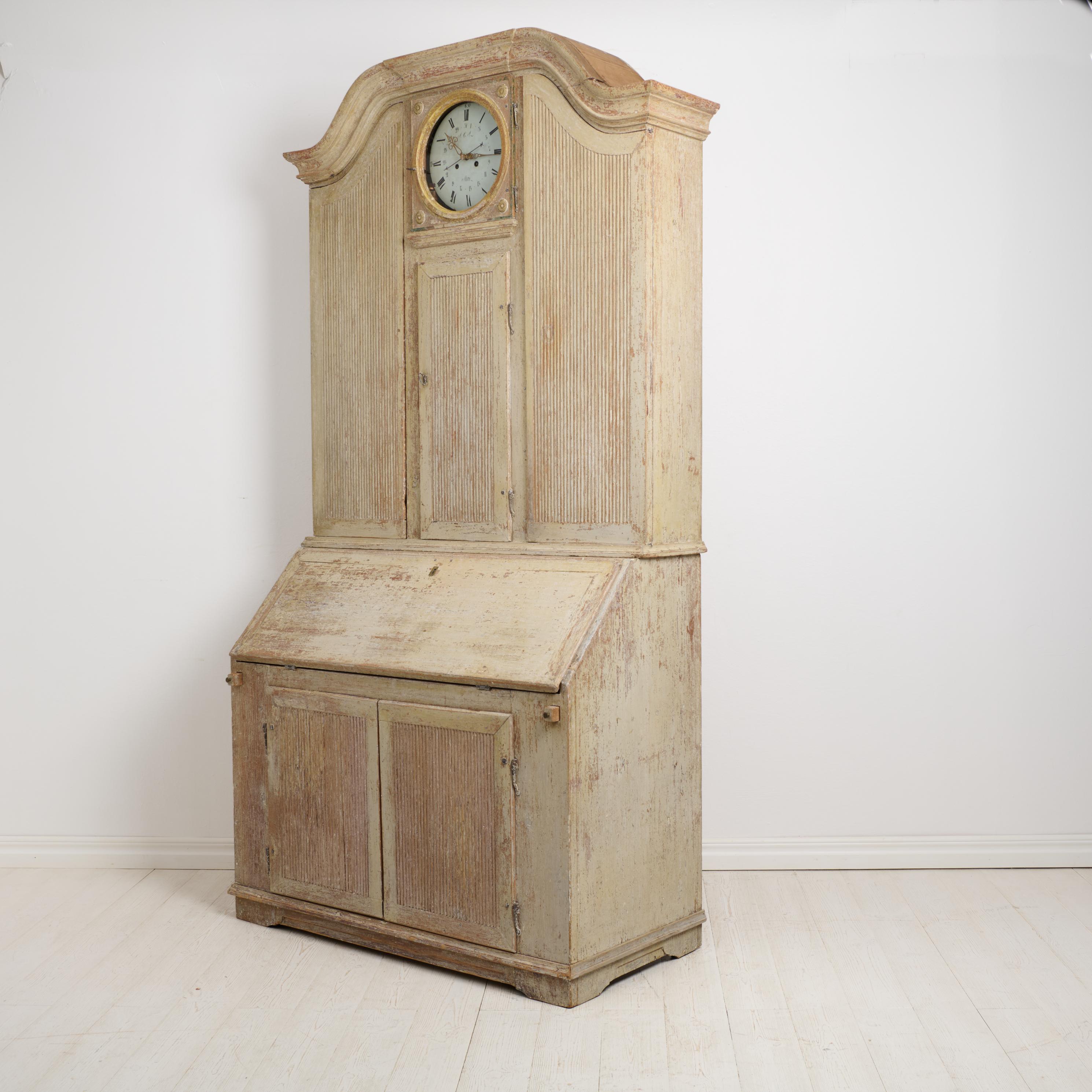 Rare Antique Northern Swedish Secretary Cabinet in Rococo with a Clock For Sale 9