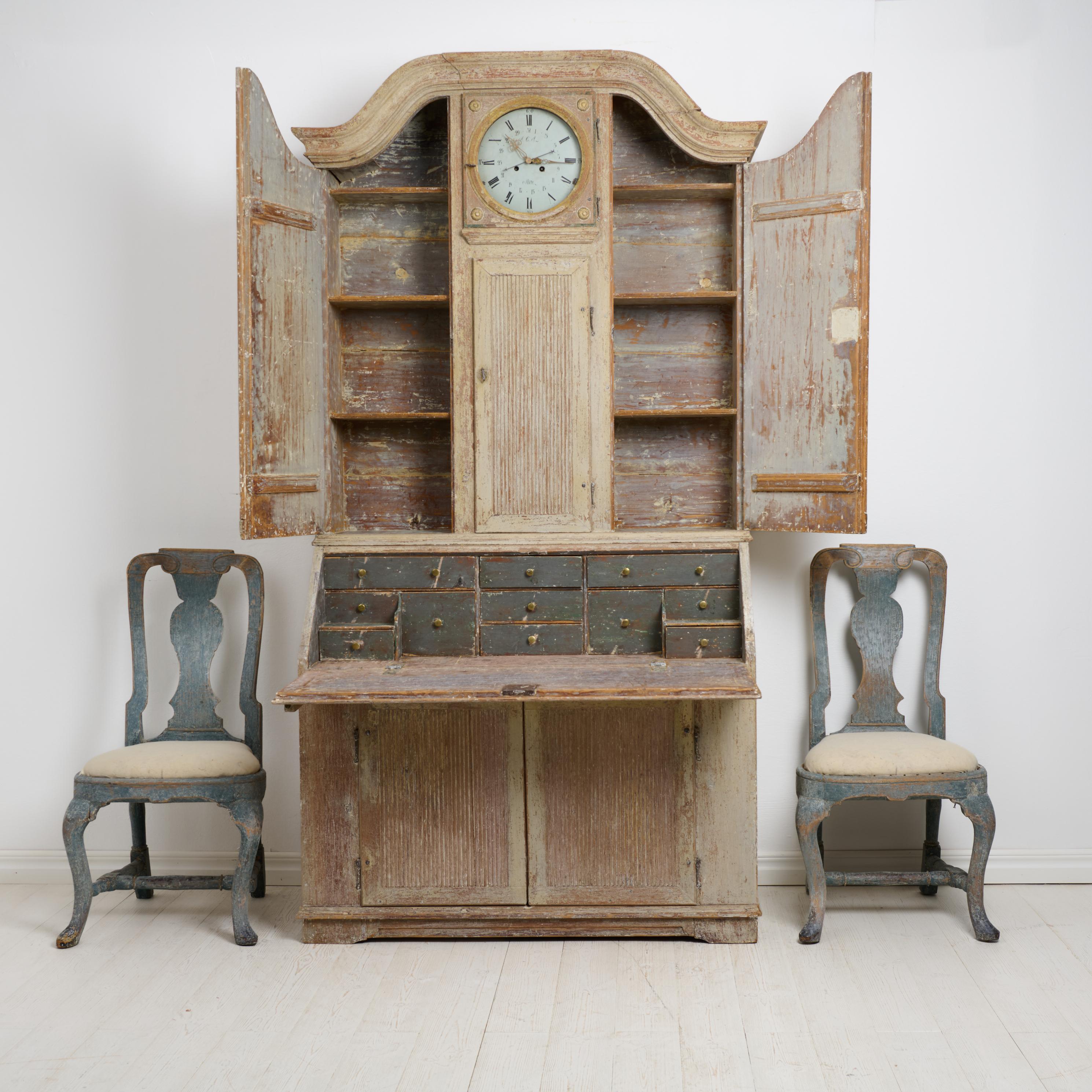 Hand-Crafted Rare Antique Northern Swedish Secretary Cabinet in Rococo with a Clock For Sale