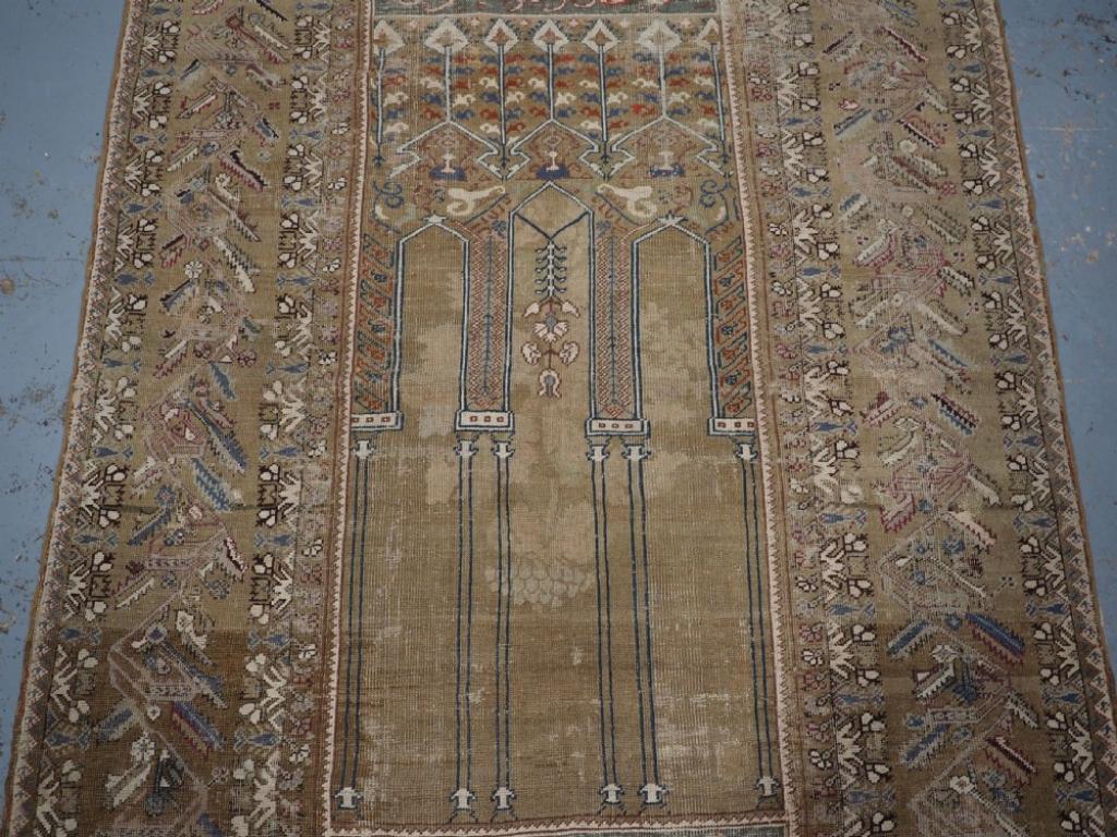 Oushak Raro tappeto ottomano antico a 6 colonne con iscrizione in caratteri ottomani, CIRCA 1800 in vendita