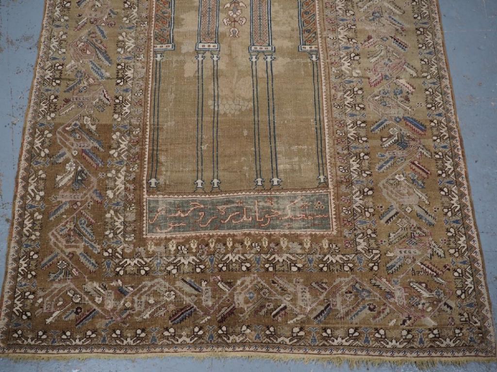 Turco Raro tappeto ottomano antico a 6 colonne con iscrizione in caratteri ottomani, CIRCA 1800 in vendita