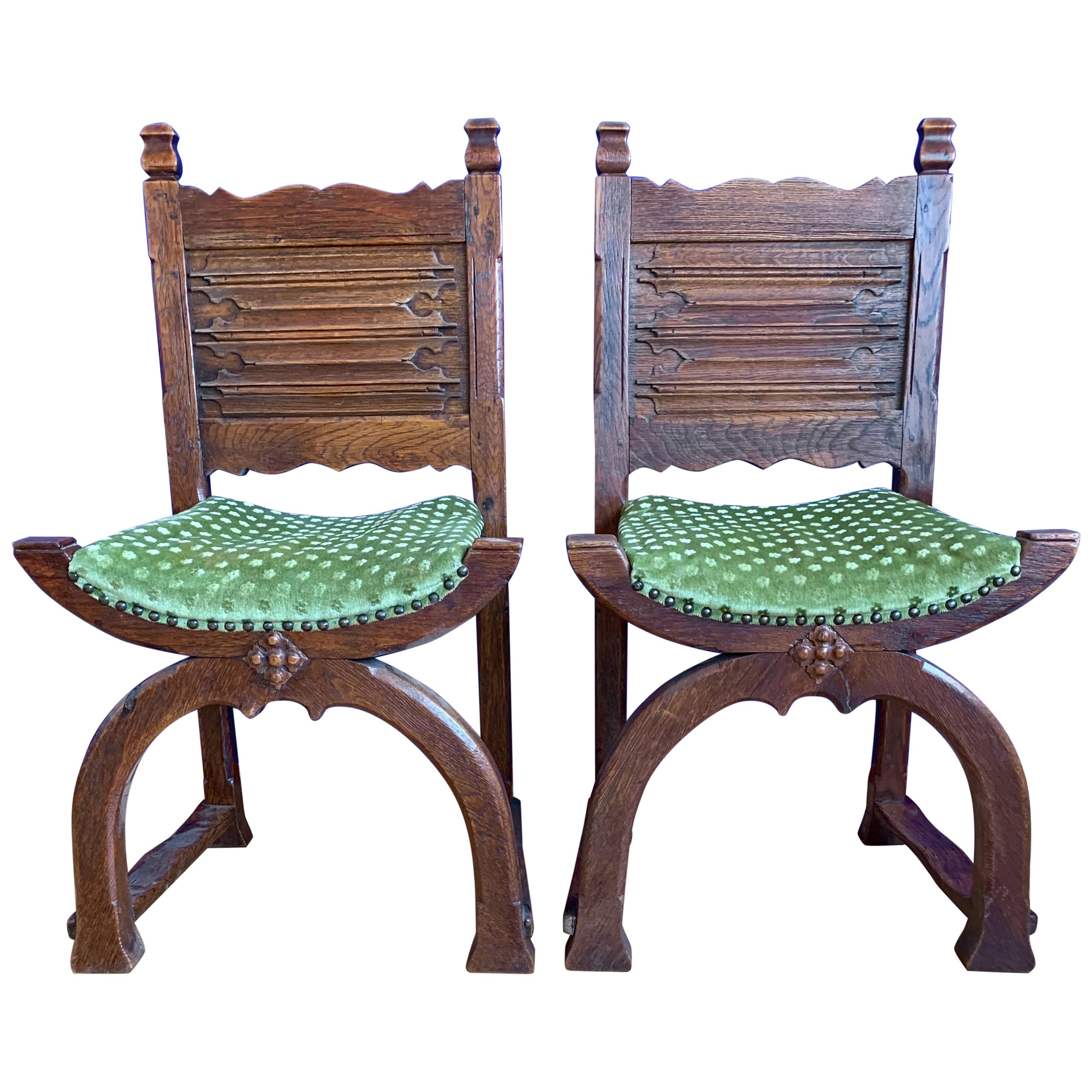 Rare Antique Pair of Gothic Revival and Medieval Style Cloister or Church Chairs For Sale