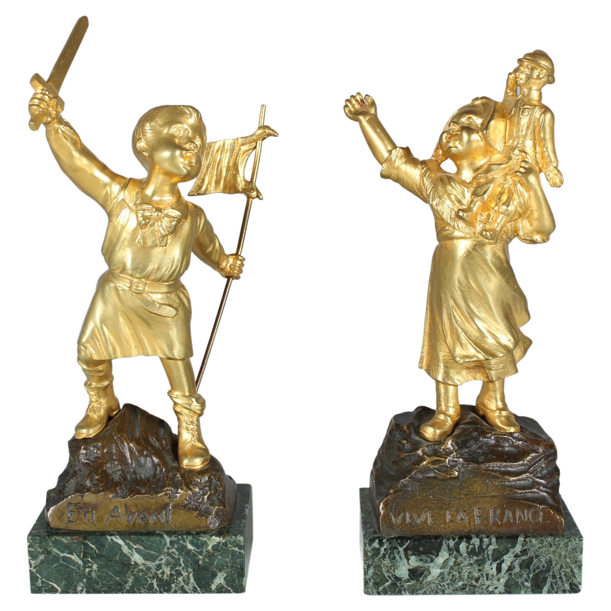 Rare paire de sculptures anciennes en bronze, Dorée, Vive La France, signée G. Flamend en vente