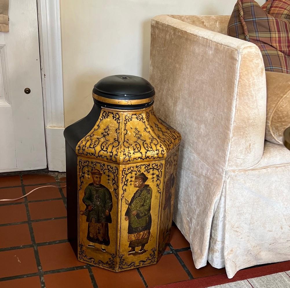 Rare Antique Pair of Very Large Victorian Chinoiserie Tole-ware Tea Canisters For Sale 3
