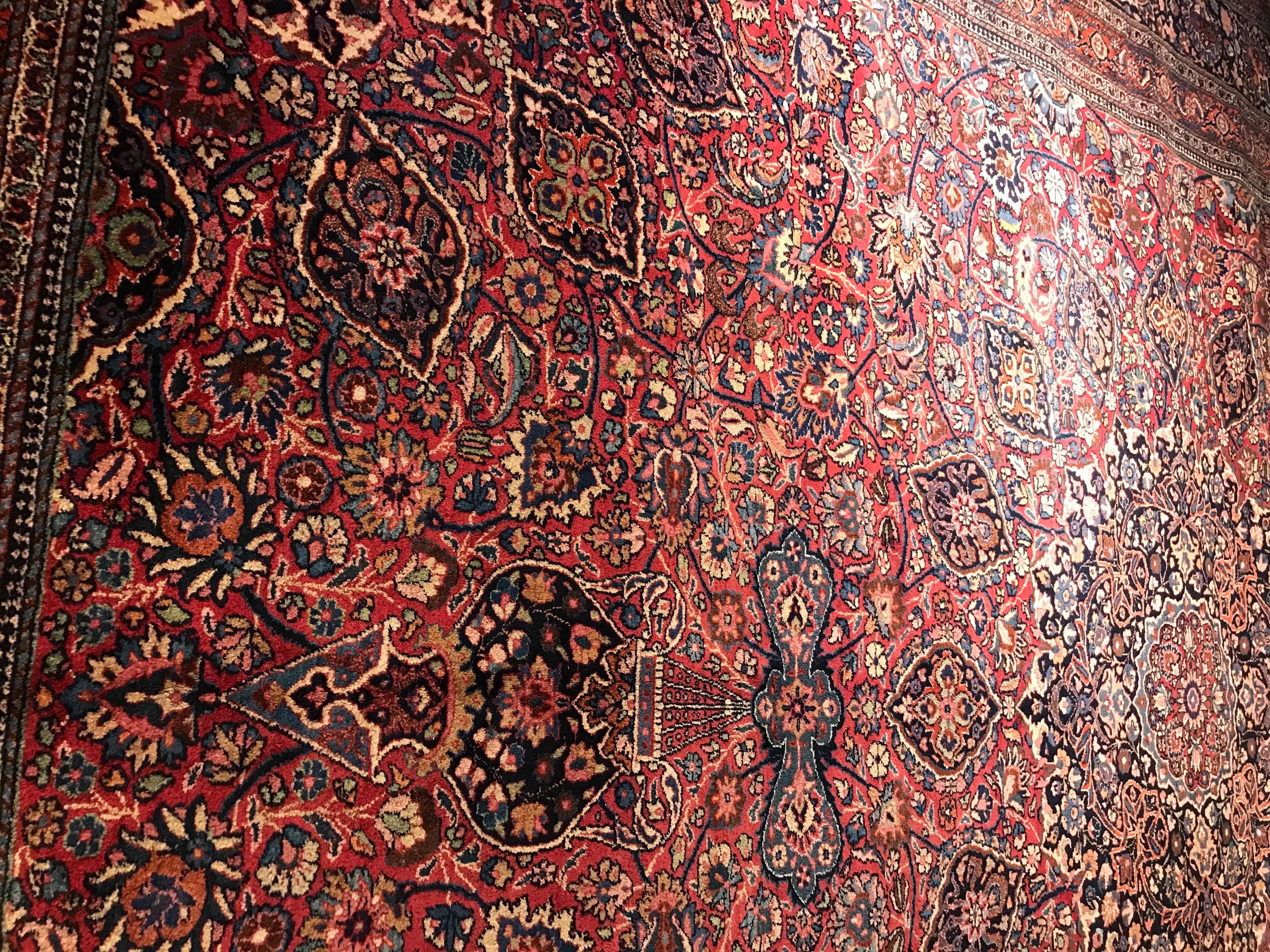 Rare tapis ancien de taille palais à motif ardabil noué à la main en pure laine d'agneau en vente 3