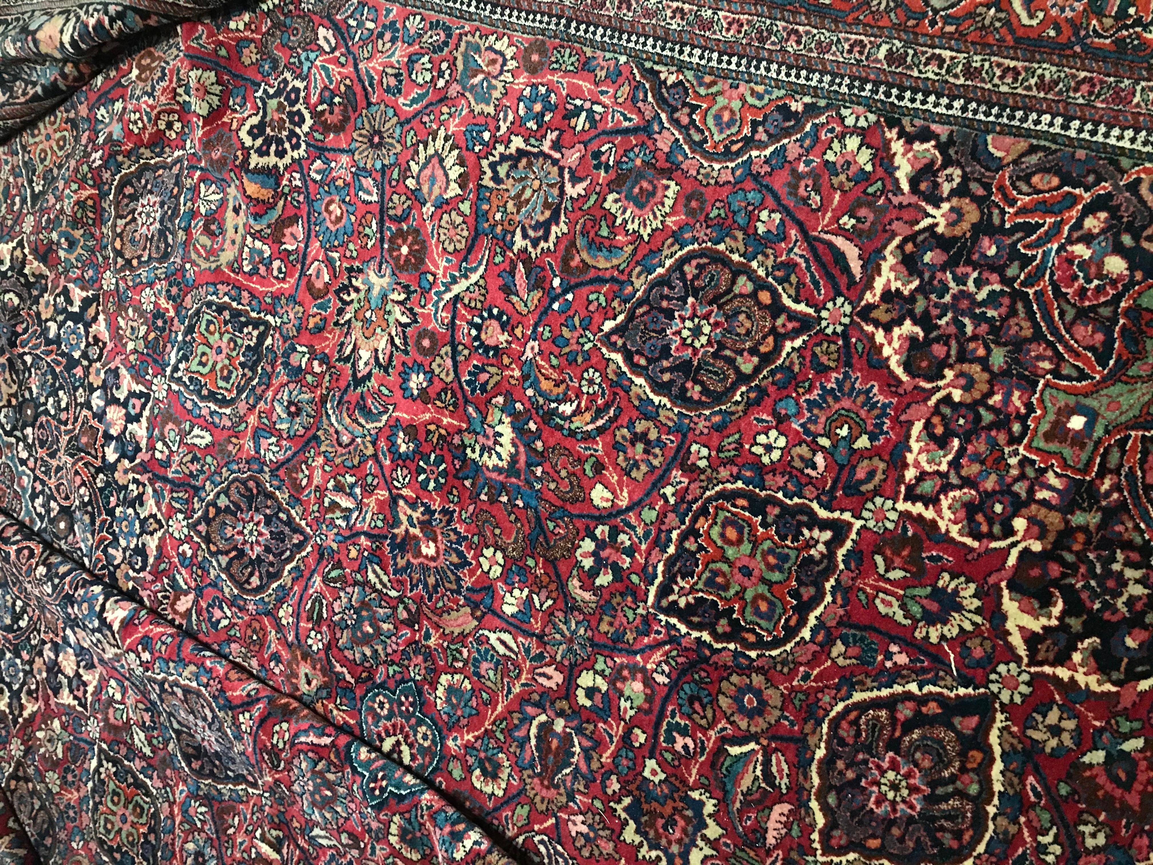 Rare tapis ancien de taille palais à motif ardabil noué à la main en pure laine d'agneau Excellent état - En vente à Vancouver, British Columbia