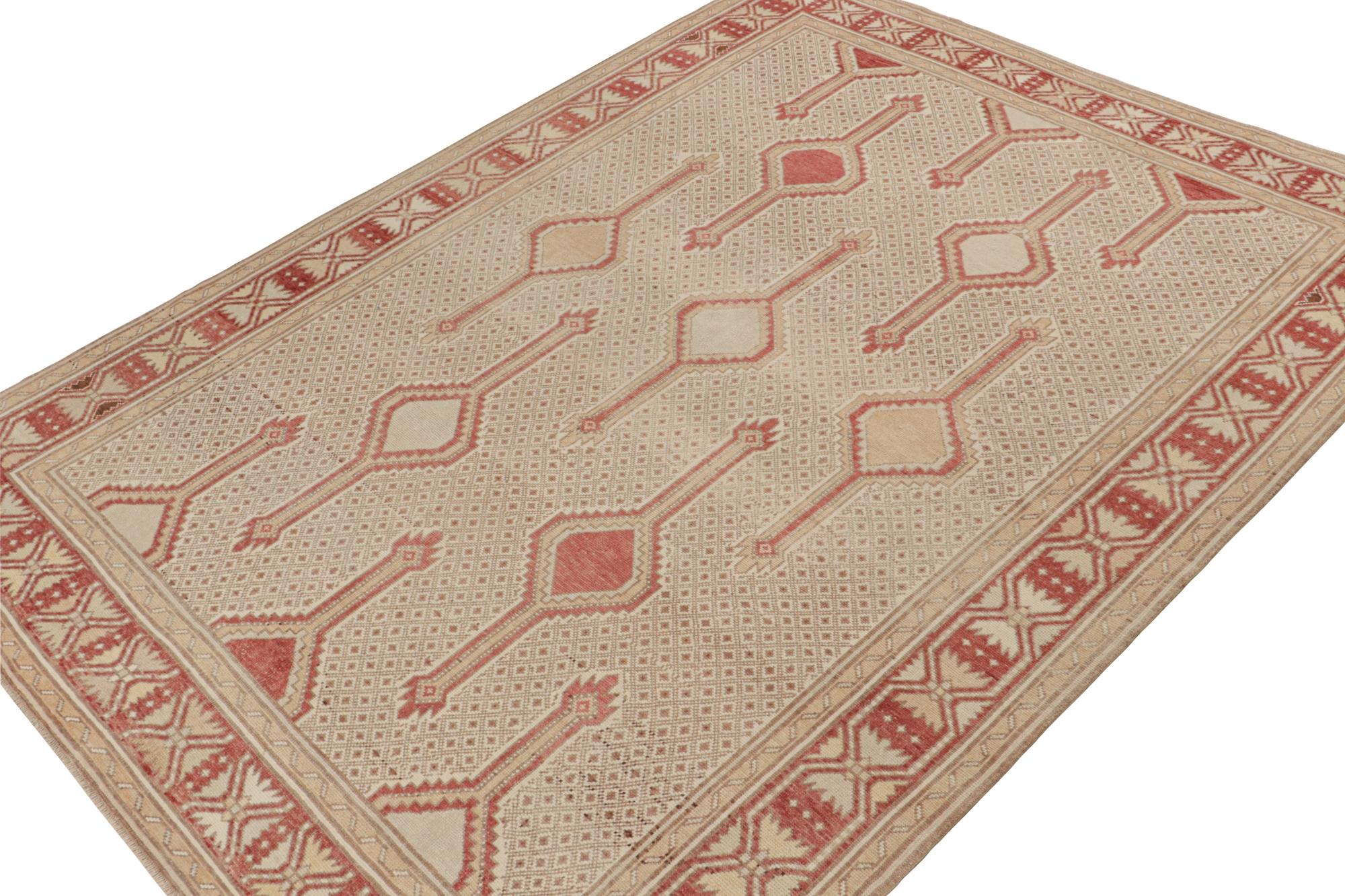 Vintage Persian Rug in Beige-Brown and Red Geometric Patterns In Good Condition For Sale In Long Island City, NY