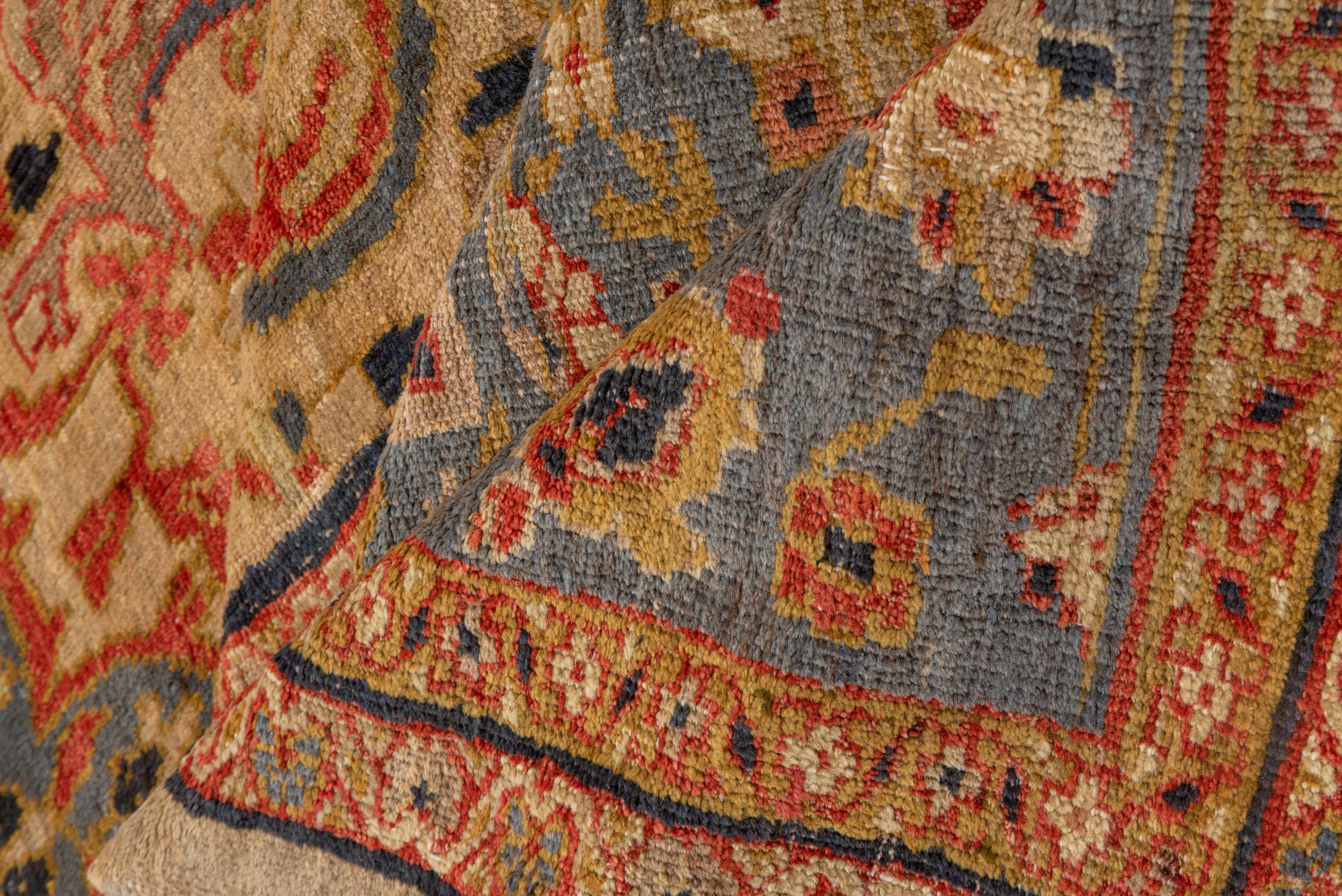 Rare Antique Persian Sultanabad Carpet, circa 1890s In Good Condition For Sale In New York, NY