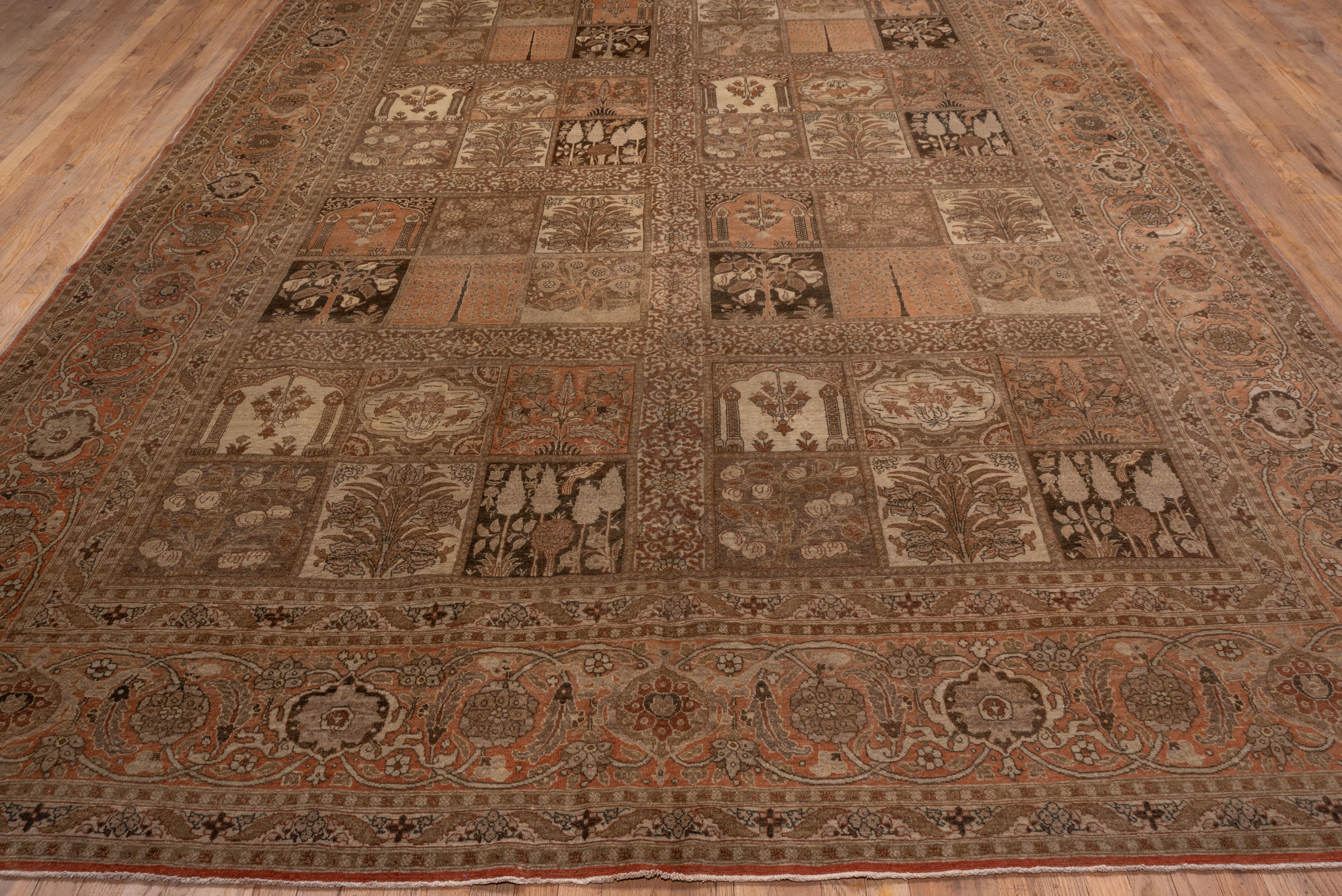 Seltener antiker persischer Täbriz-Teppich, um 1900 (Tabriz) im Angebot