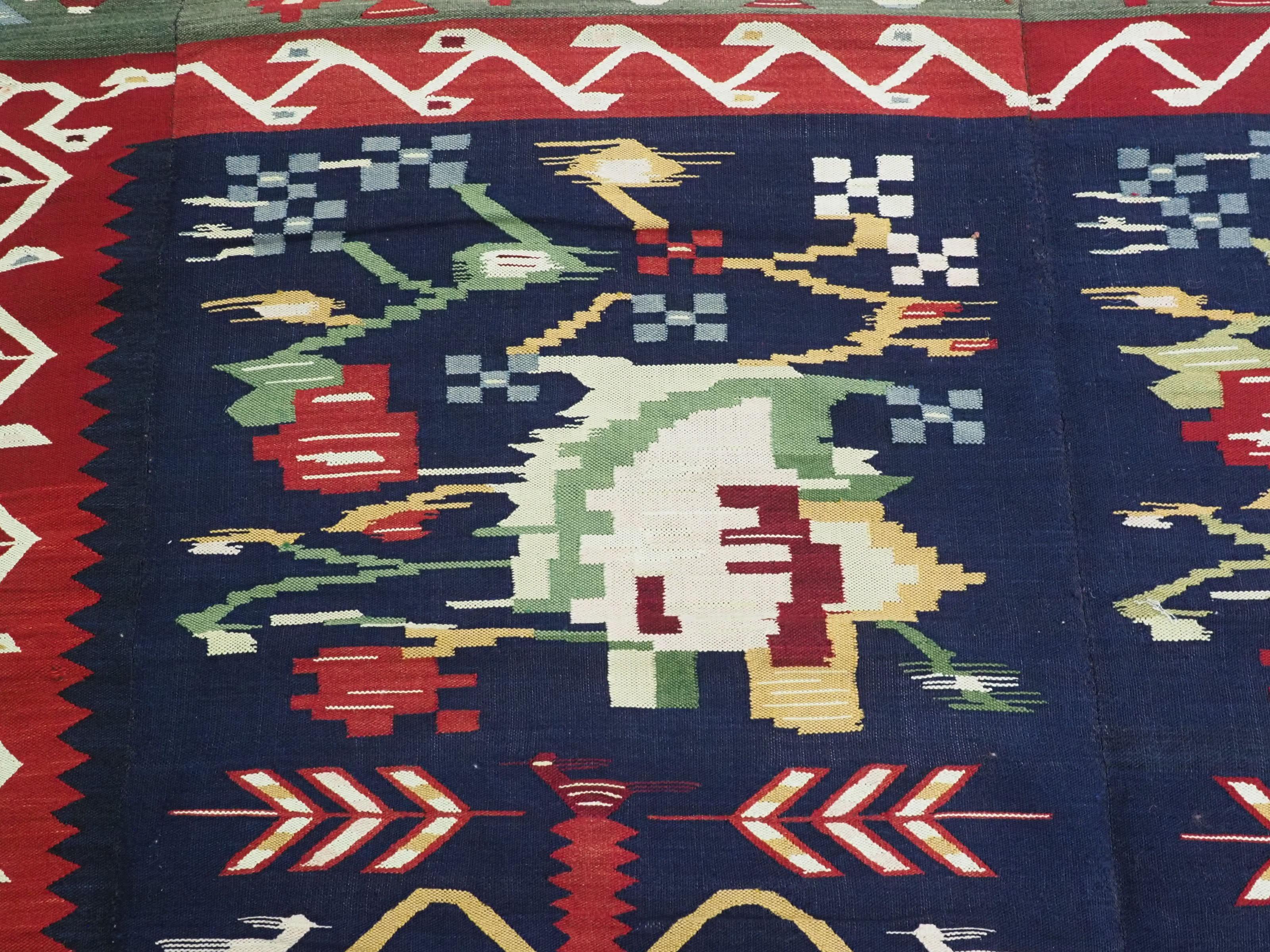 Rare kilim antique Pirot / Sarkoy au design rare et de grande taille, circa 1920 en vente 2