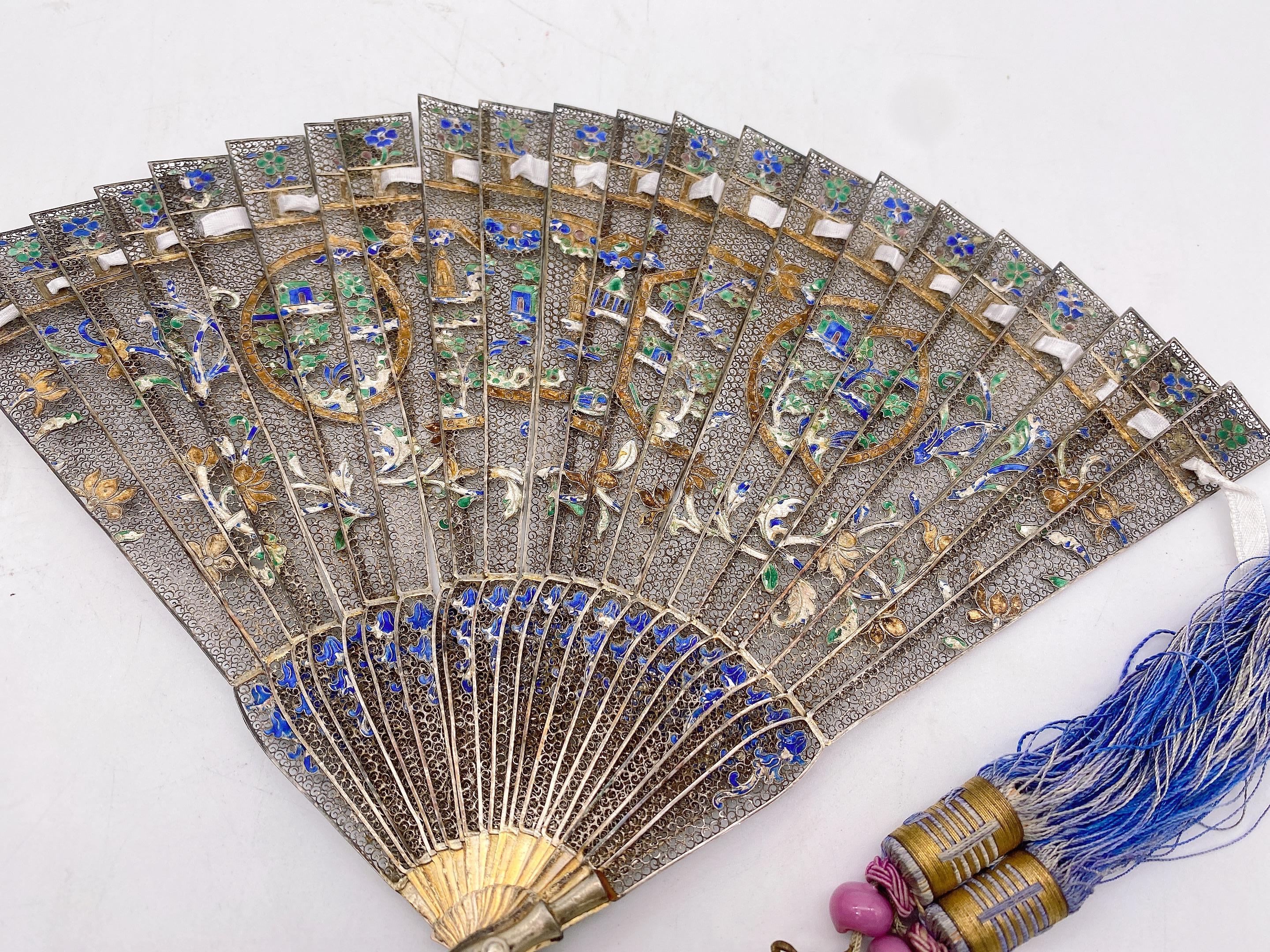 Rare Antique  Qing Dynasty Chinese Gilt Silver Filigree And Enamel Brise Fan For Sale 4