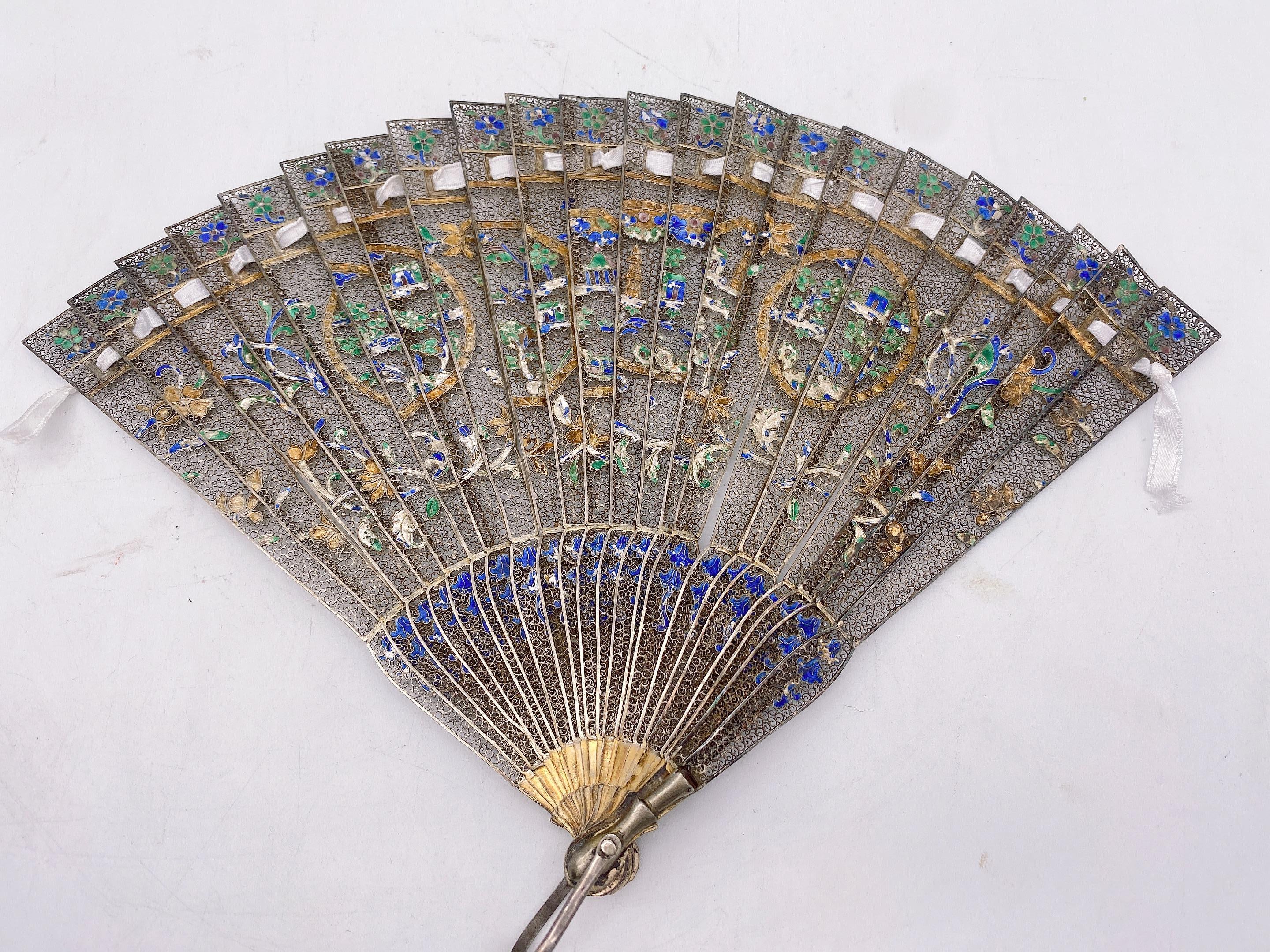 19th Century Rare Antique  Qing Dynasty Chinese Gilt Silver Filigree And Enamel Brise Fan For Sale